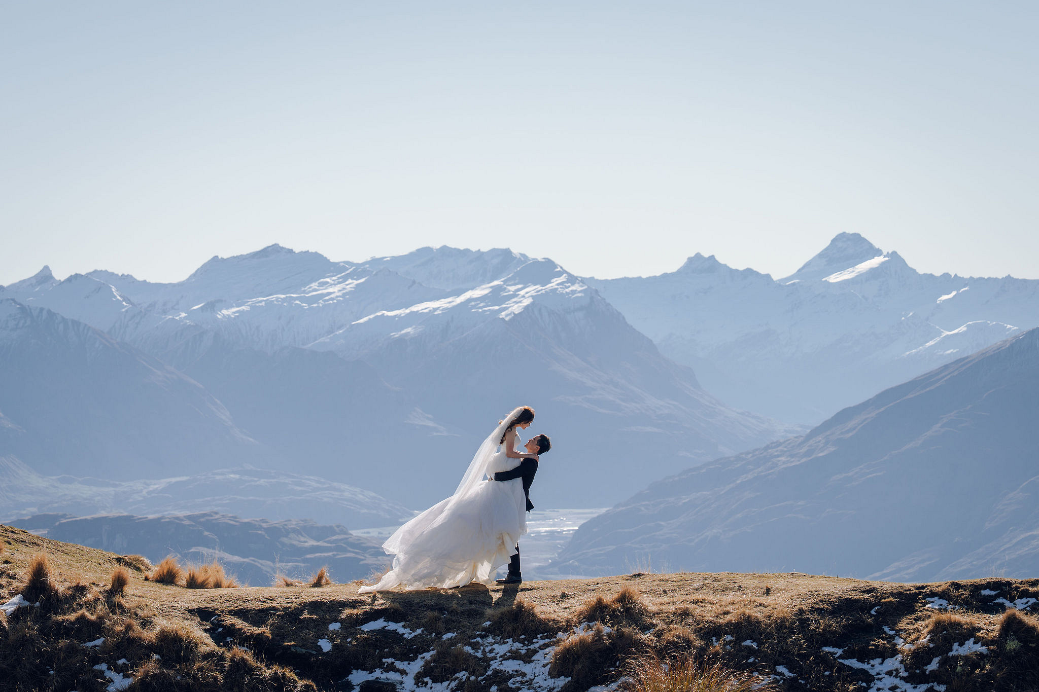New Zealand Pre-Wedding Photoshoot | Coromandel Peak, Lake Wakatipu & Queenstown, Skippers Canyon, Lake Tekapo, Mount Cook National Park & Glacier at Coromandel Peak pre-wedding photo