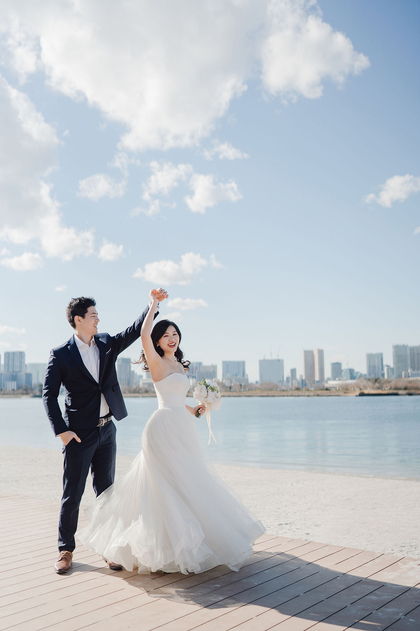 Tokyo Pre-Wedding Photoshoot | Tokyo Shrine, Tokyo Beach & Shibuya at Tokyo Beach pre-wedding photo