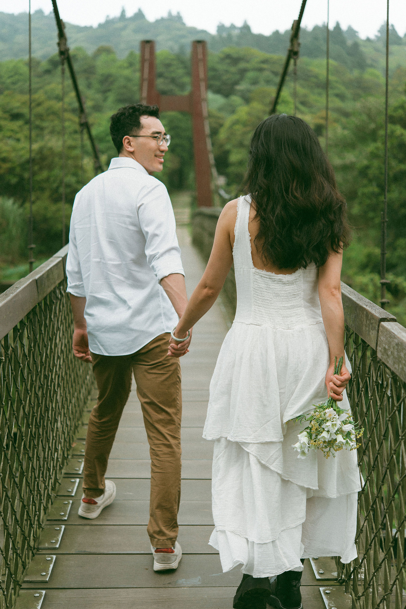 Taiwan Pre-Wedding Photoshoot | Cafe Chamber, Yangmingshan & Huaxi Street Night Market at Yangmingshan pre-wedding photo