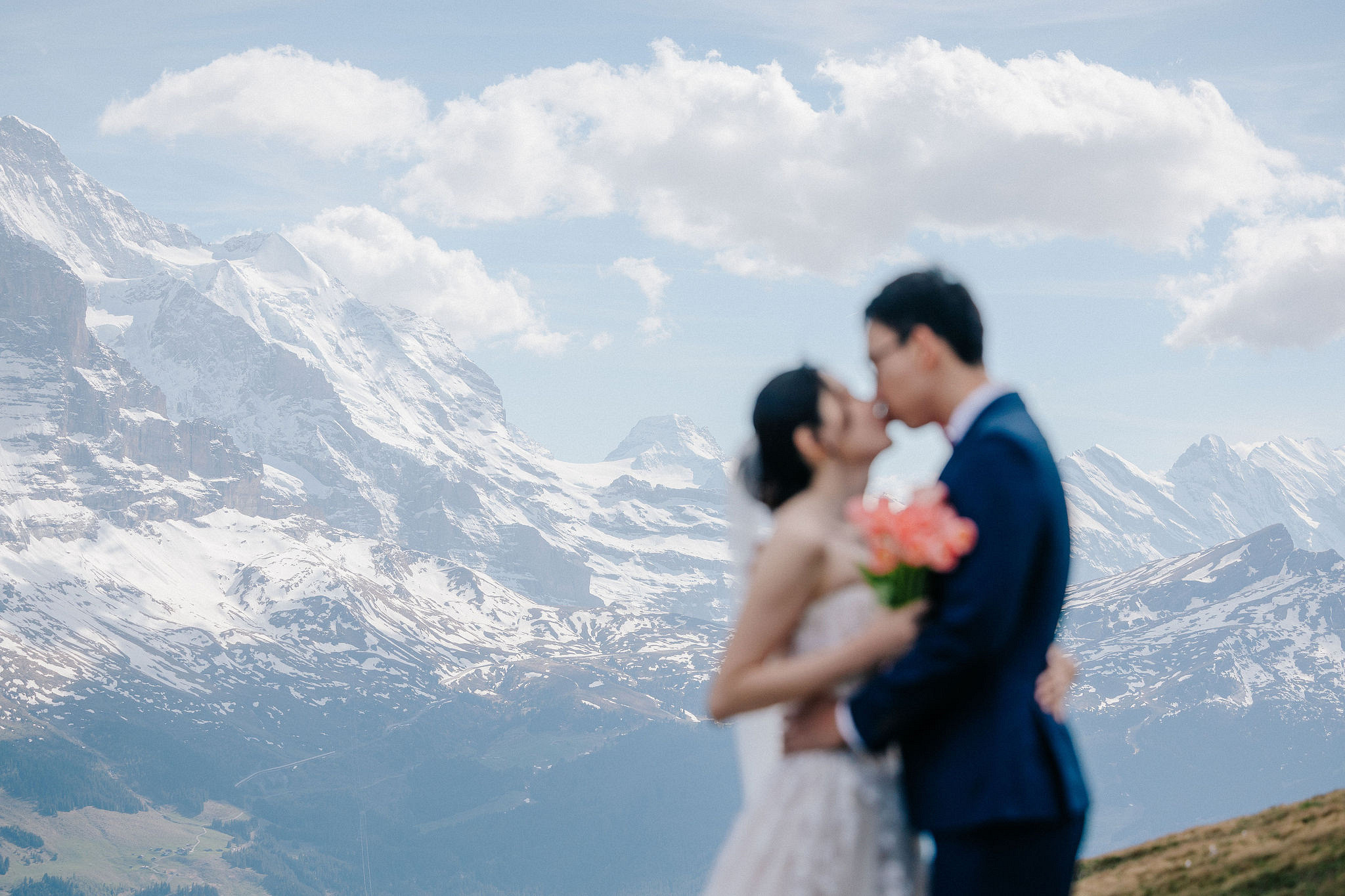 Switzerland Pre-Wedding Photoshoot | Grindelwald First & Grindelwald Village & Lake Brienz at Grindelwald First pre-wedding photo