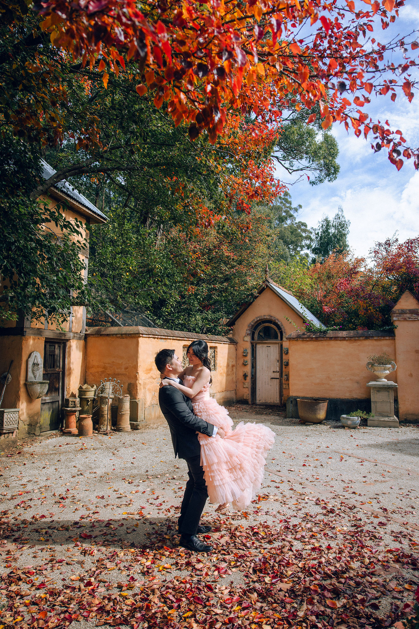 Melbourne Pre-Wedding Photoshoot | Mont Du Soleil, St Patrick Cathedral, The Parliament House & Prince Bridge at Mont Du Soleil pre-wedding photo