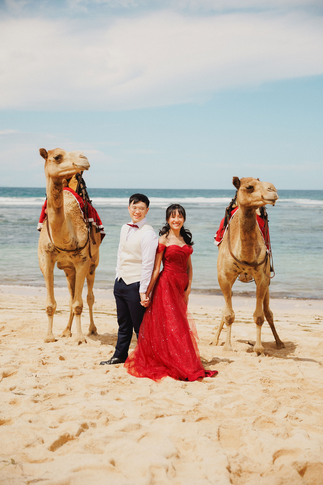 Bali Pre-Wedding Photoshoot | Pinggan Village, Sawangan Beach, Twin Cliff Valley & Malini Uluwatu at Sawangan Beach   pre-wedding photo