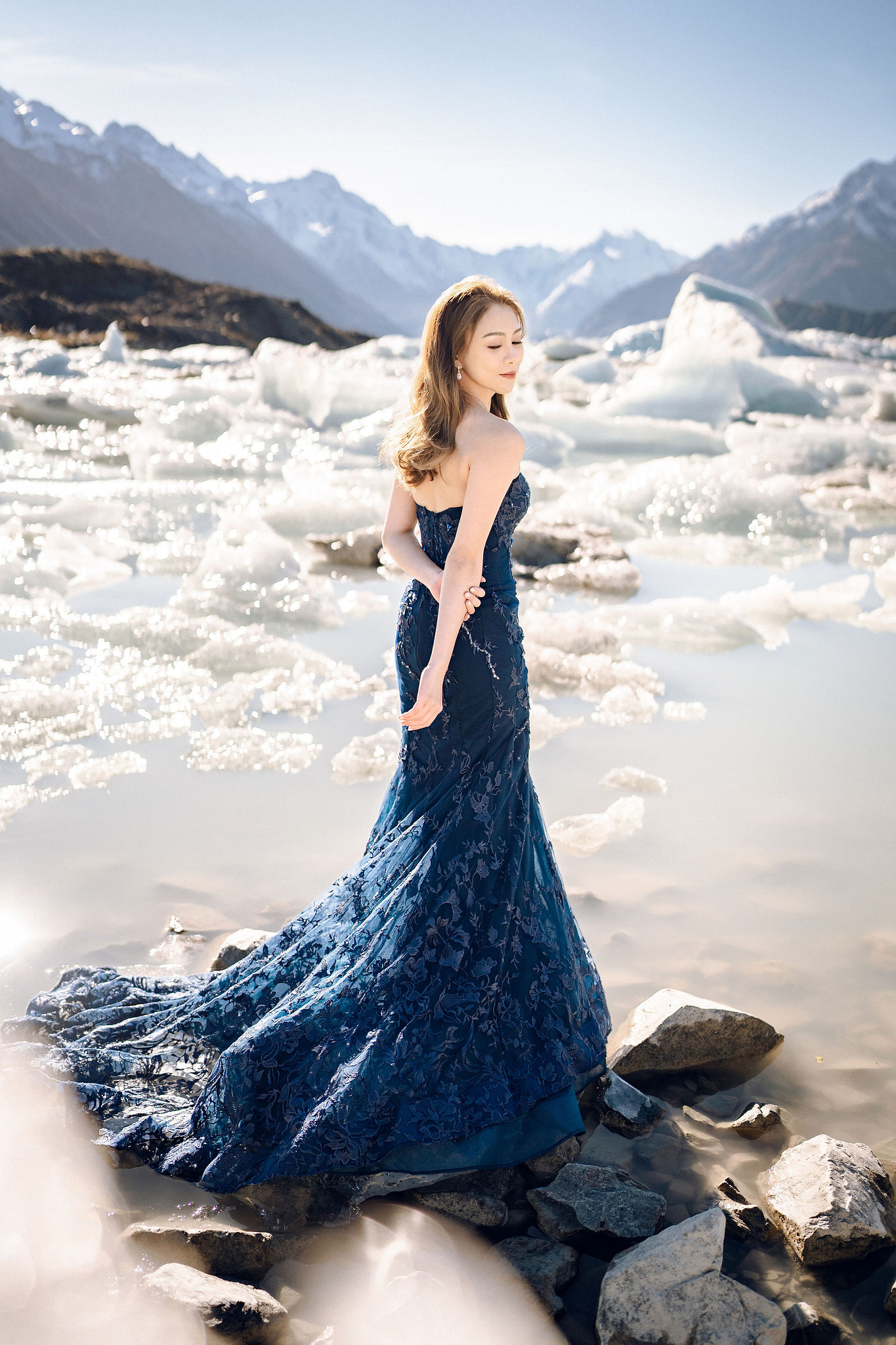 New Zealand Pre-Wedding Photoshoot | Alpaca Farm, Mt John, Lake Tekapo, Mount Cook National Park, Glacier Lake & Omarama Clay Cliffs at Lake Tekapo, Mount Cook National Park & Glacier Lake pre-wedding photo
