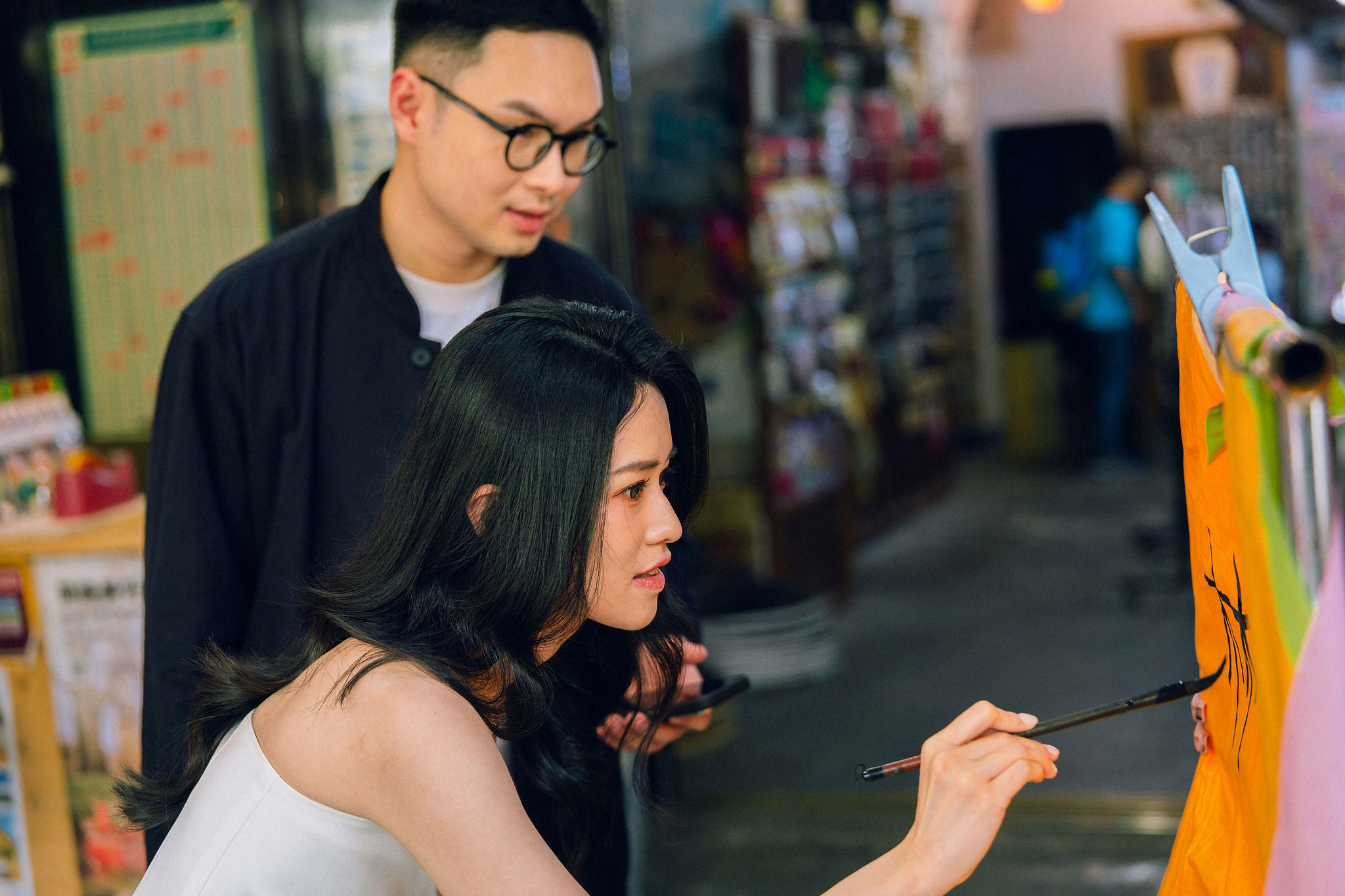 Taiwan Pre-Wedding Photoshoot | Dadaocheng, Shifen & Jiufen at Shifen pre-wedding photo