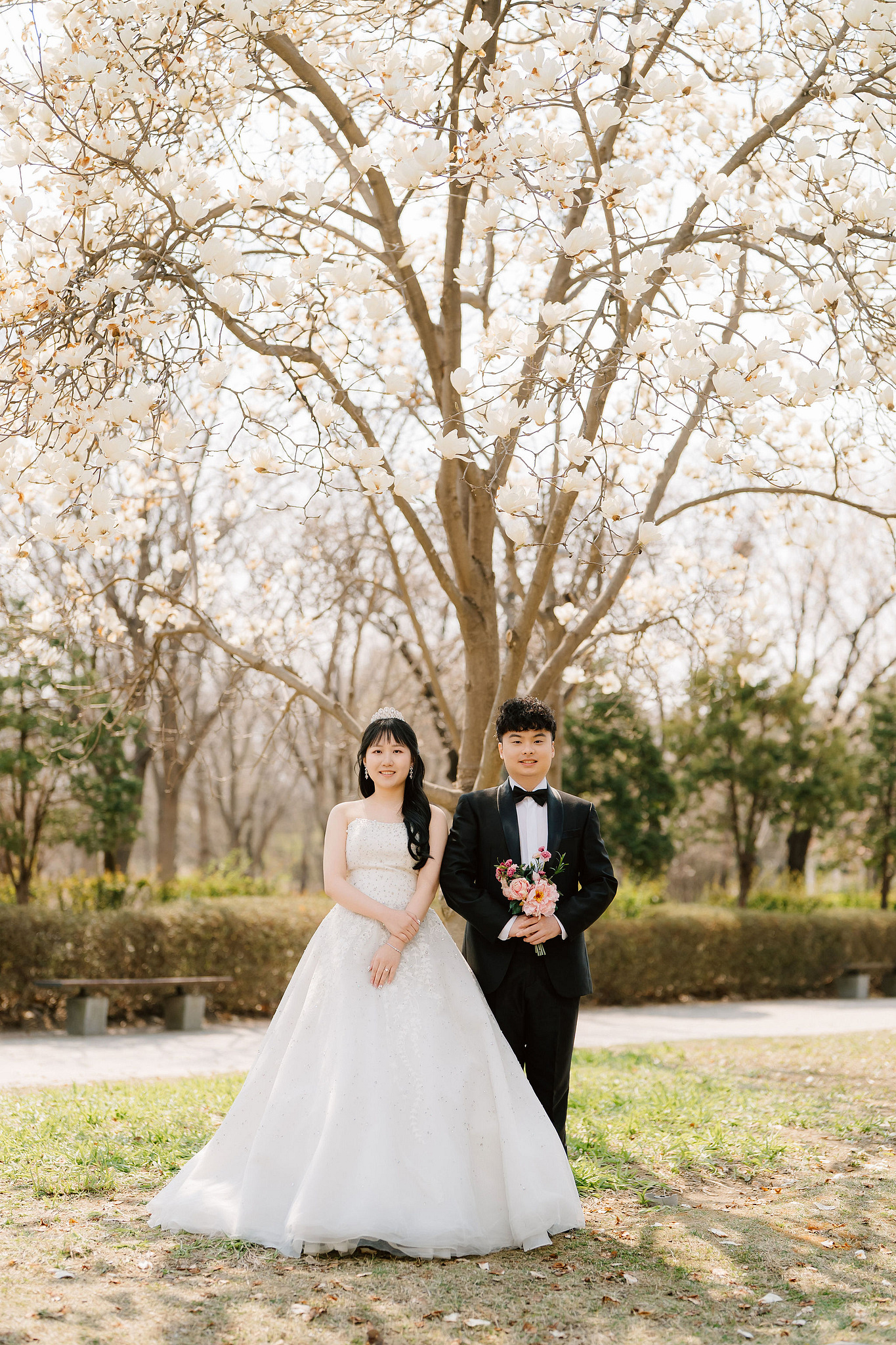 Seoul Pre-Wedding Photoshoot | Yongma Land, Seoul Forest & Namsangol Hanok Village at Seoul Forest pre-wedding photo