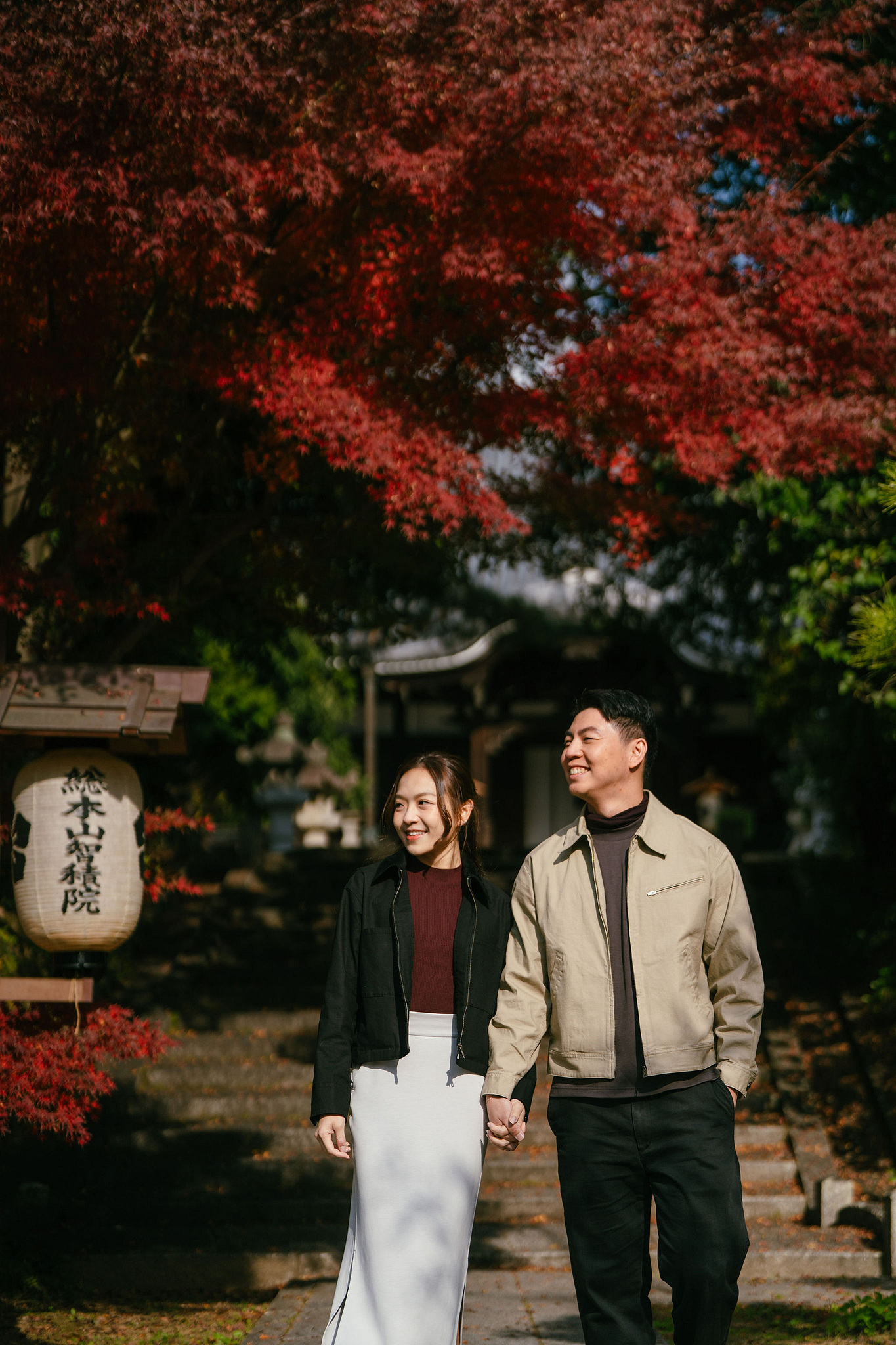 Kyoto Pre-Wedding Photoshoot | Ninenzaka, Nara Deer Park & Mt. Wakakusa at Ninenzaka pre-wedding photo