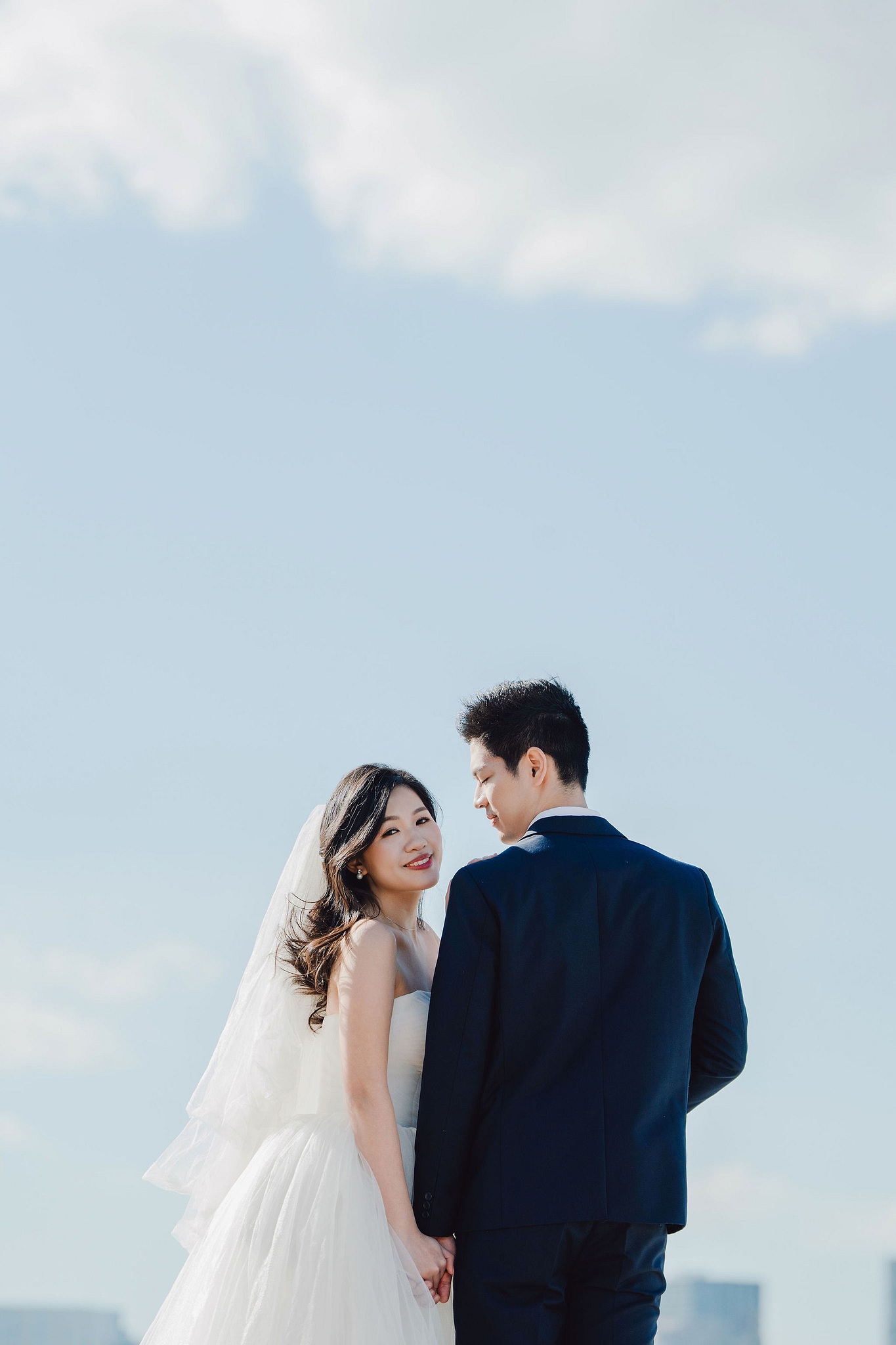 Tokyo Pre-Wedding Photoshoot | Tokyo Shrine, Tokyo Beach & Shibuya at Tokyo Beach pre-wedding photo