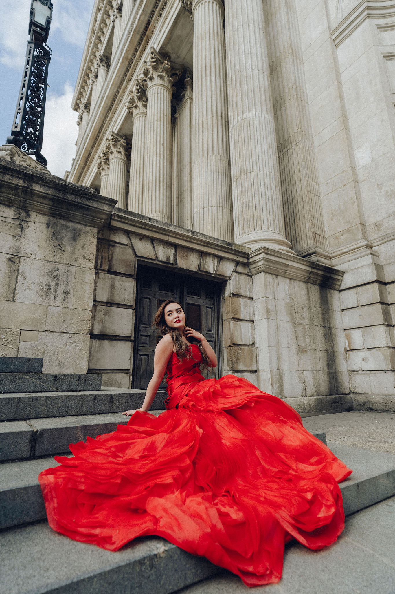 London Pre-Wedding Photoshoot | Westminster, St. Paul’s Cathedral & London Streets at St. Paul’s Cathedral pre-wedding photo