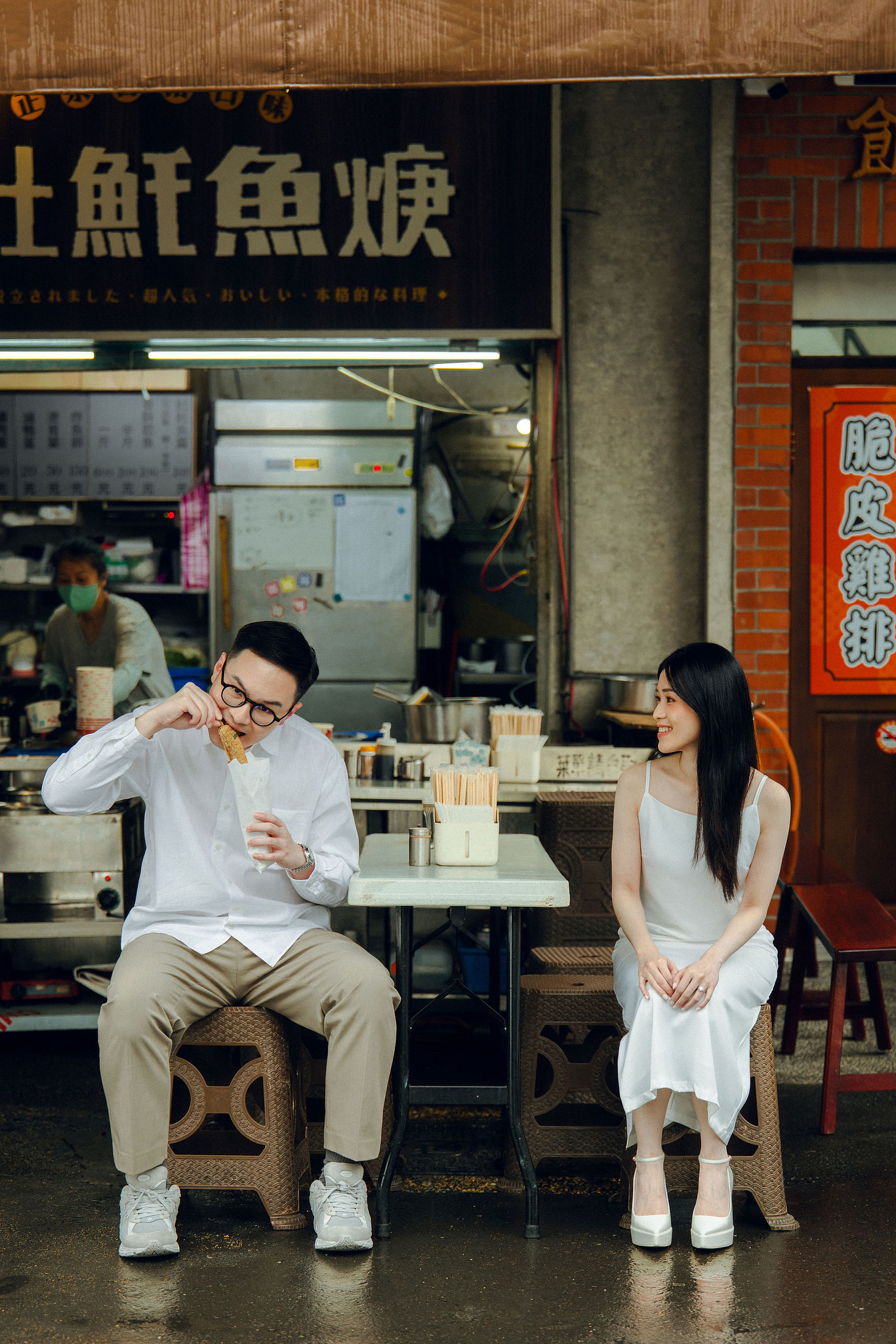 Taiwan Pre-Wedding Photoshoot | Dadaocheng, Shifen & Jiufen at Da Dao Cheng pre-wedding photo