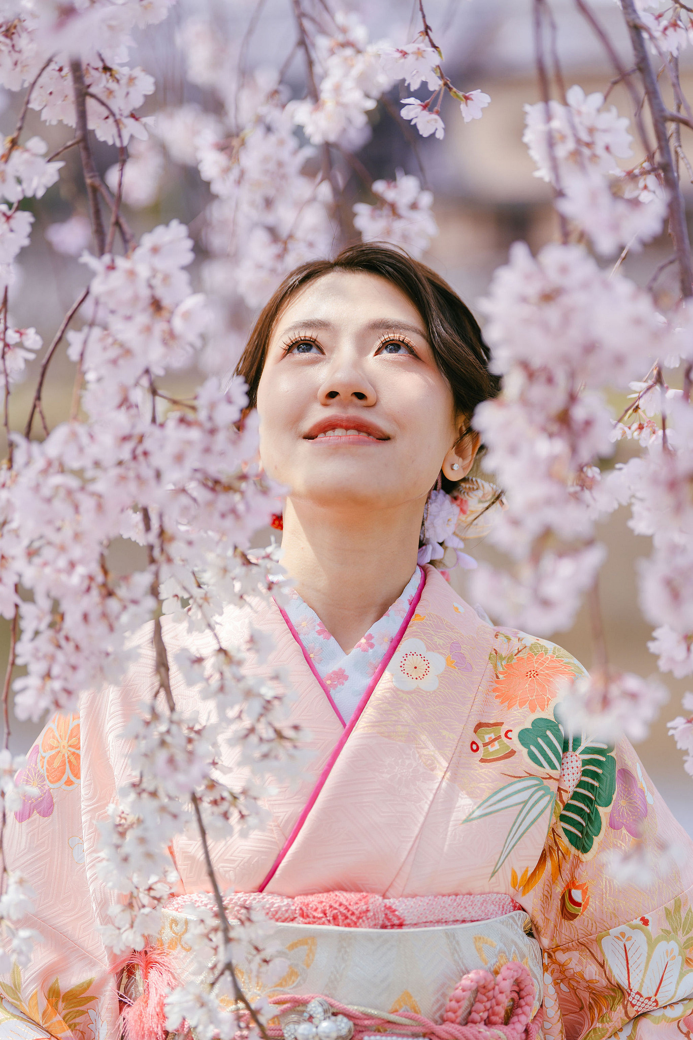 Kyoto Pre-Wedding Photoshoot | Nara Park, Gion & Mount Wakakusa at Gion pre-wedding photo