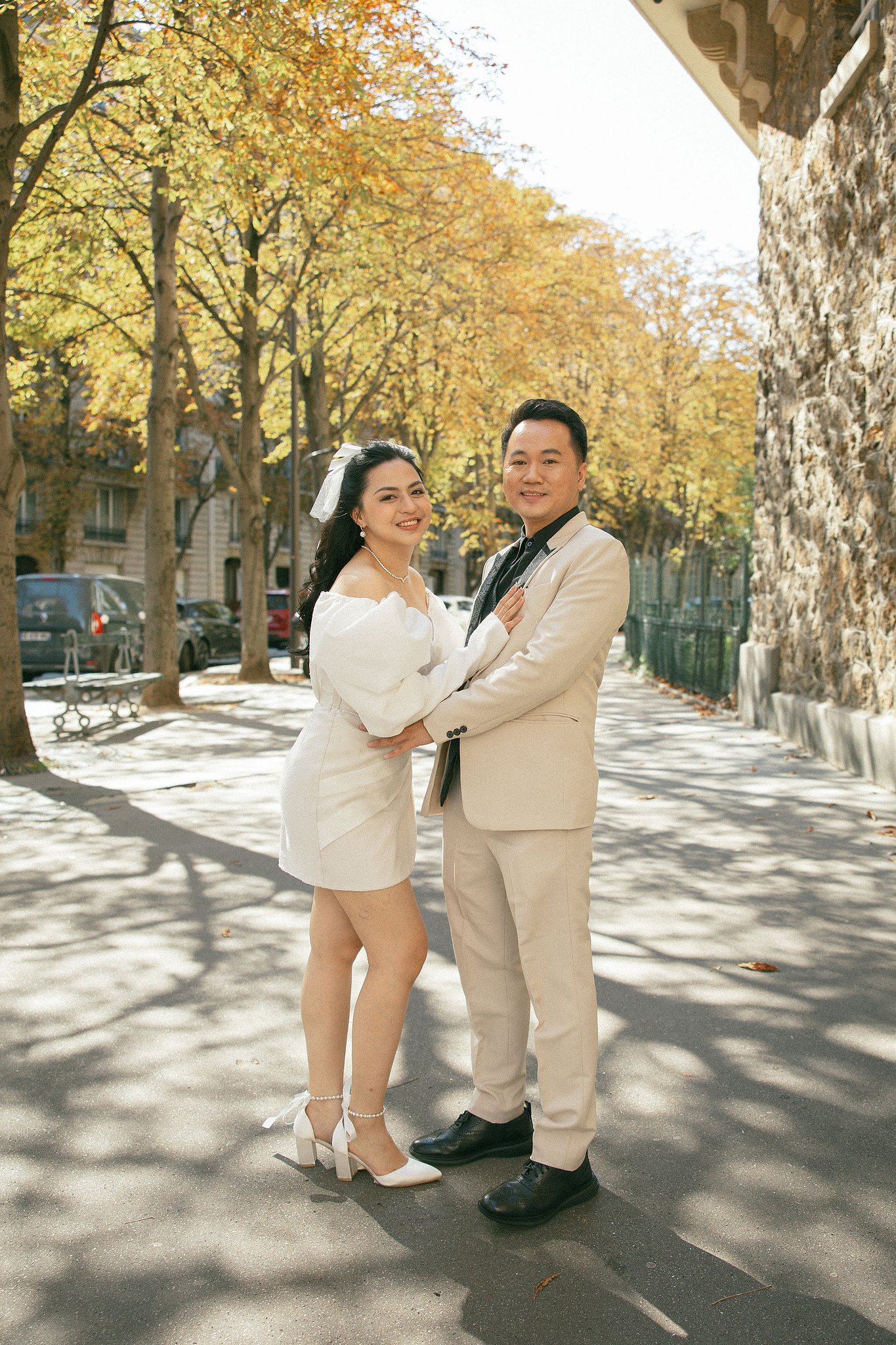 Paris Autumn Pre-Wedding Photoshoot | Avenue de Camoëns, Tuileries Garden, Louvre, Pont Alexandre III & Bir-Hakeim Bridge at Avenue de Camoëns pre-wedding photo