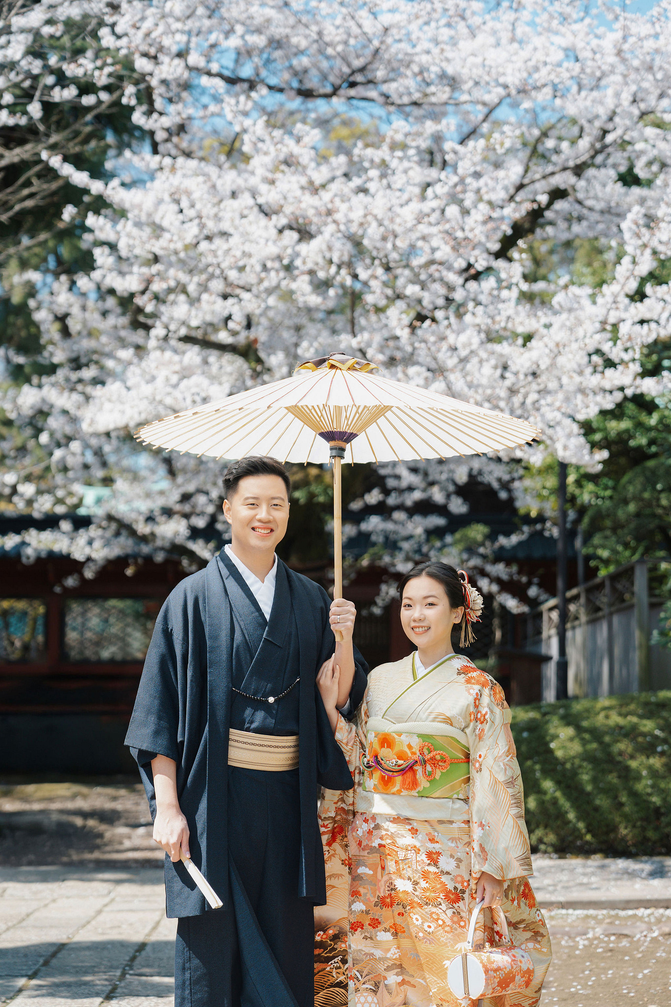 Tokyo & Mt Fuji Pre-Wedding Photoshoot | Tokyo Shrine, Chureito Pagoda & Lake Kawaguchiko at Tokyo Shrine pre-wedding photo