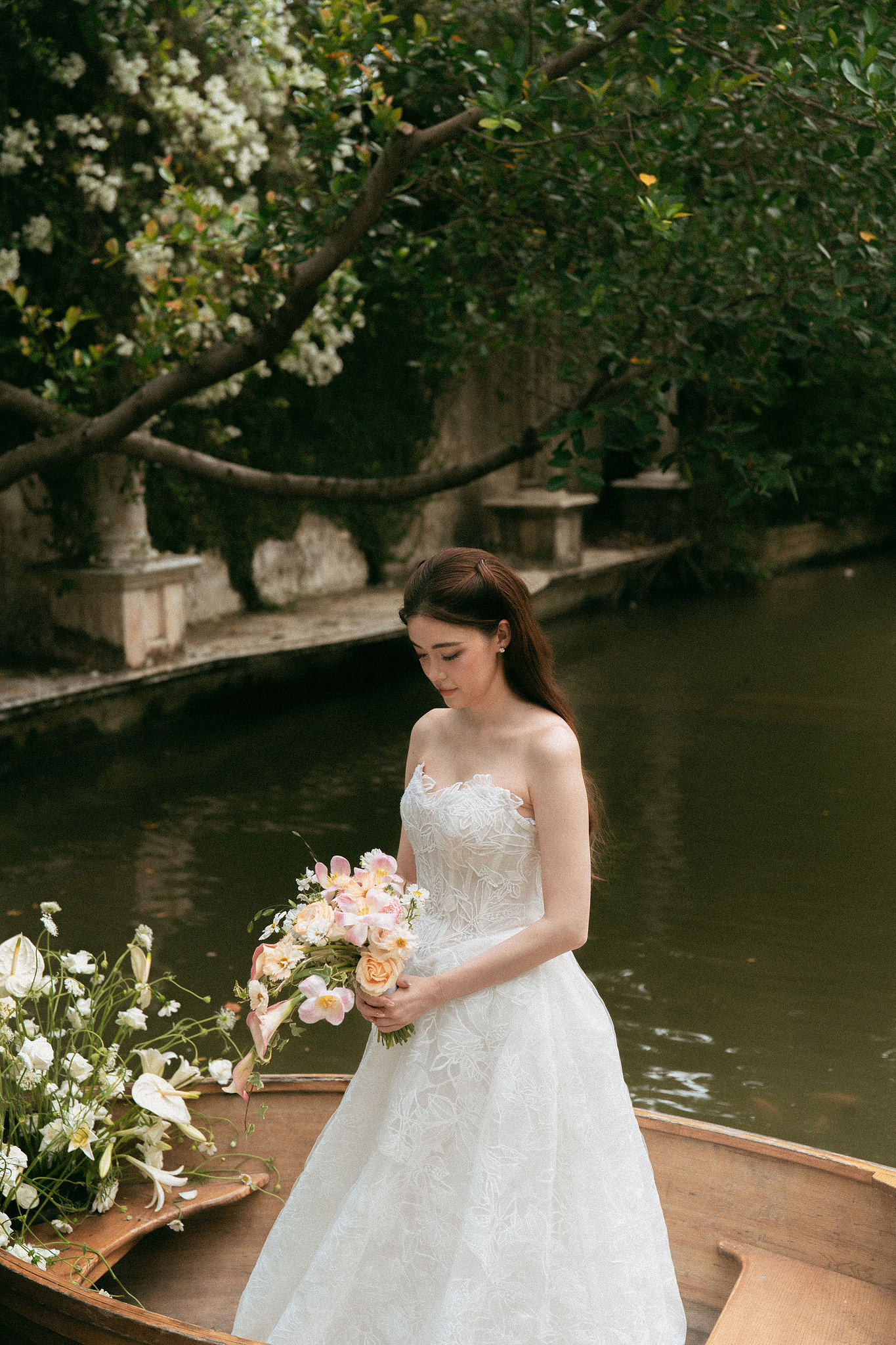 Ho Chi Minh Vietnam Pre-Wedding Photoshoot | European Film Studio, Market Streets & Saigon Bridge at Jardin de Rom pre-wedding photo