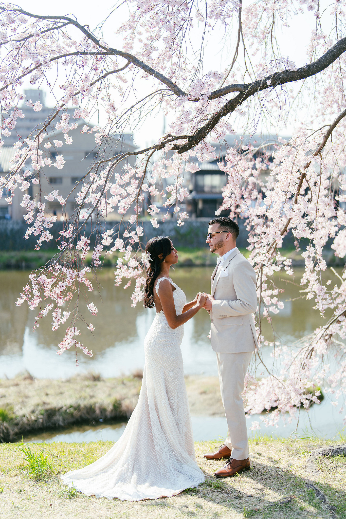 Kyoto Post-Wedding Photoshoot | Gion, Nara Deer Park & Mt. Wakakusa at Nara Deer Park pre-wedding photo