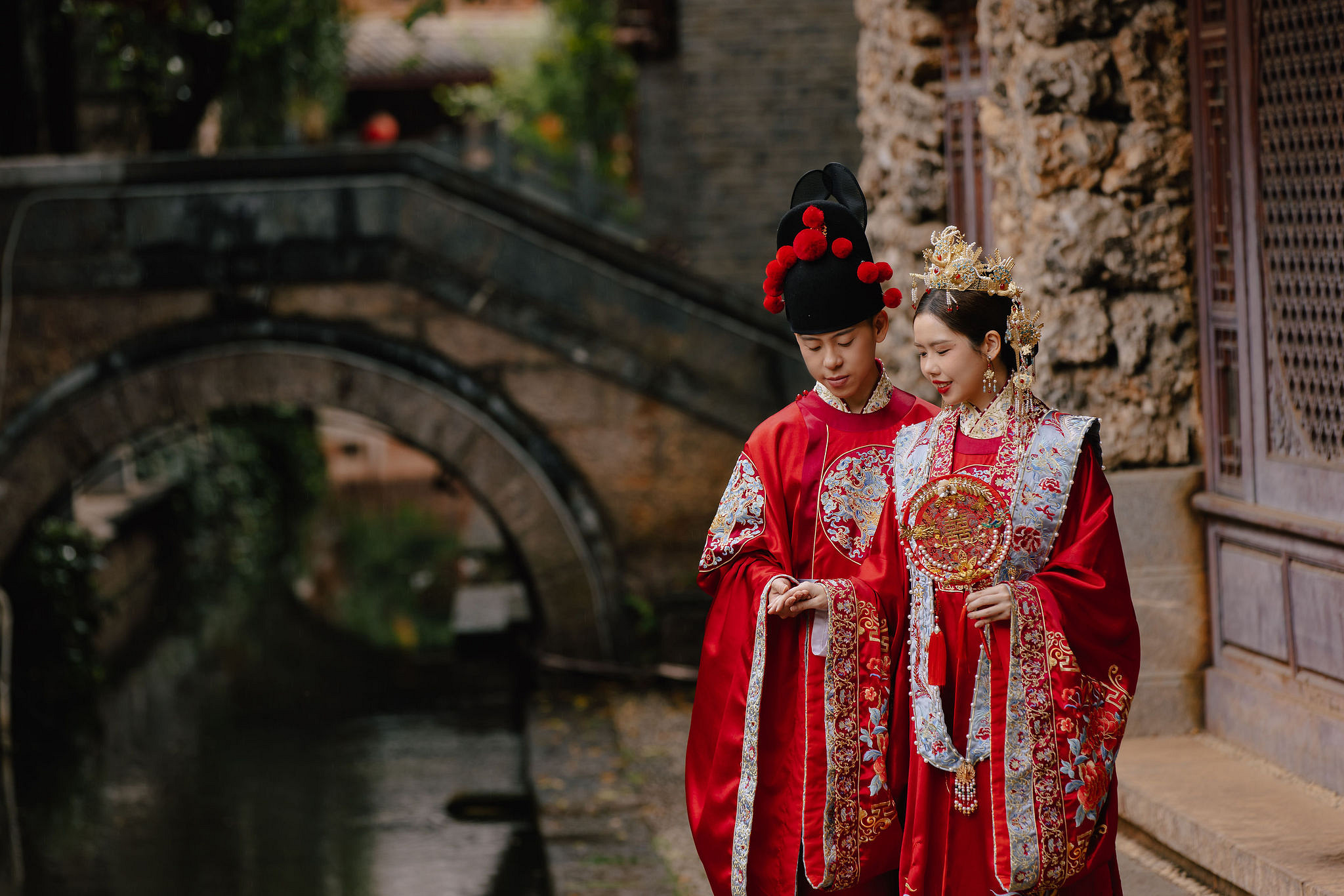 Yunnan Pre-Wedding Photoshoot Lijiang Dragon Jade Mountain Tribal Experience Ancient Town Hanfu at Yunnan Ancient Town pre-wedding photo