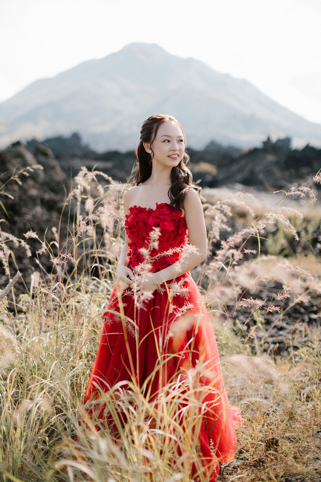 Bali Pre-Wedding Photoshoot | Pinggan Village, Lava Fields, Twin Cliff Valley & Beach at Lava Fields   pre-wedding photo