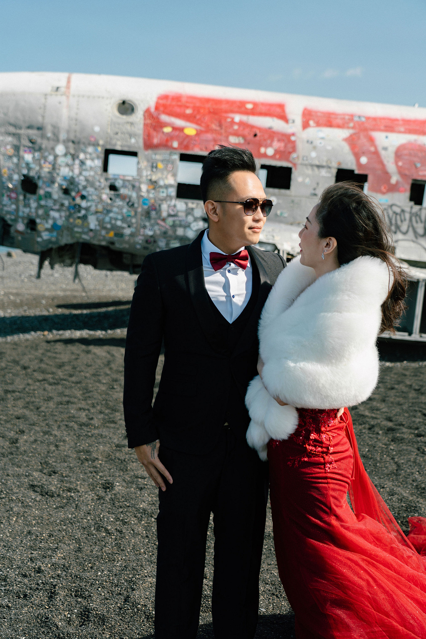 Iceland Pre-Wedding Photoshoot | Hallgrimskirkja, Skogafoss, DC Plane Wreck & Black Sand Beach at DC Plane Wreck pre-wedding photo
