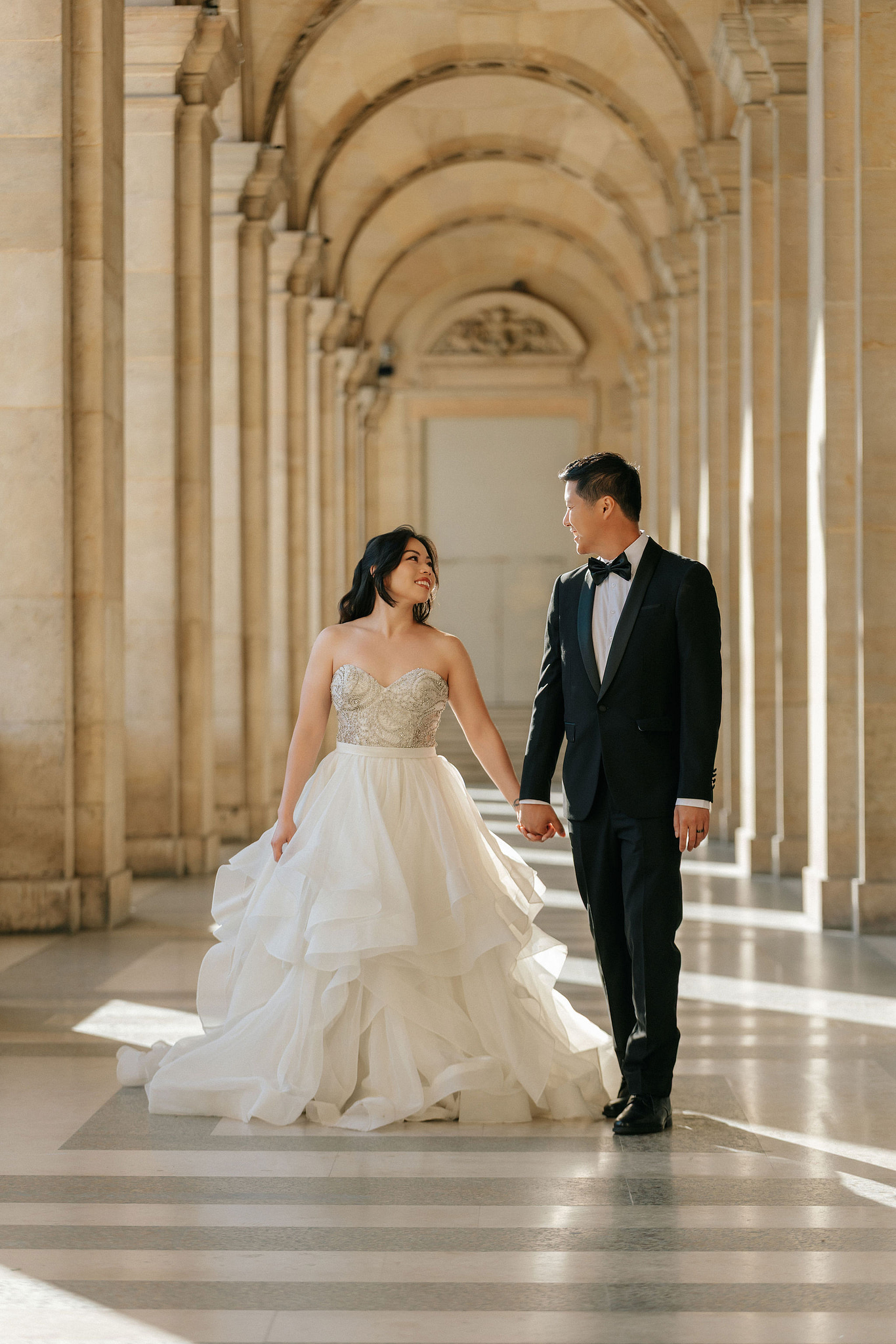 Paris Pre-Wedding Photoshoot | Place du Trocadéro, Port Debilly, Louvre, Parisian Streets & Bir-Hakeim Bridge at Louvre pre-wedding photo