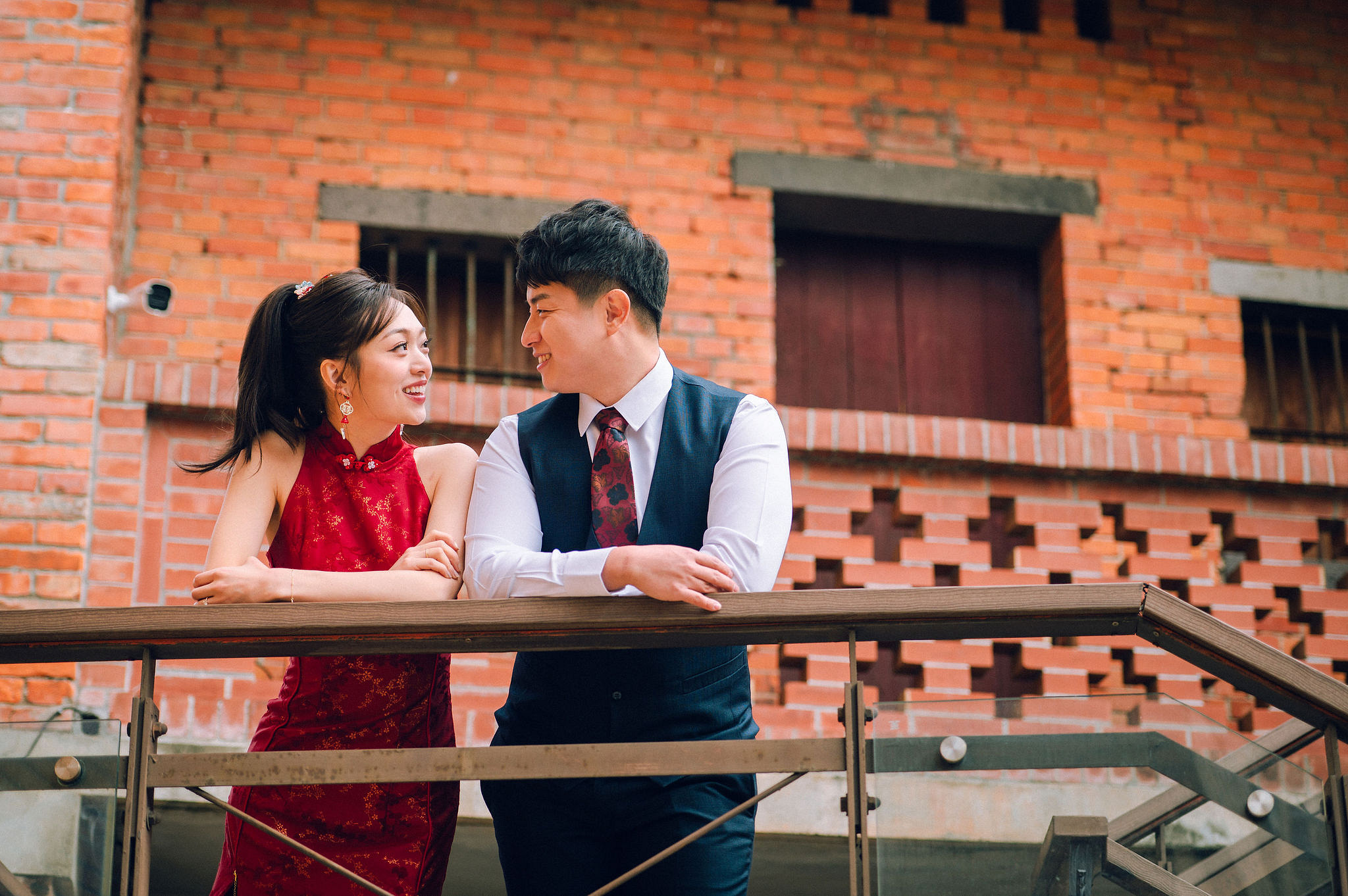 Taiwan Pre-Wedding Photoshoot | Dadaocheng, Nanjing Road & Huaxi Street at Nanjing Road pre-wedding photo