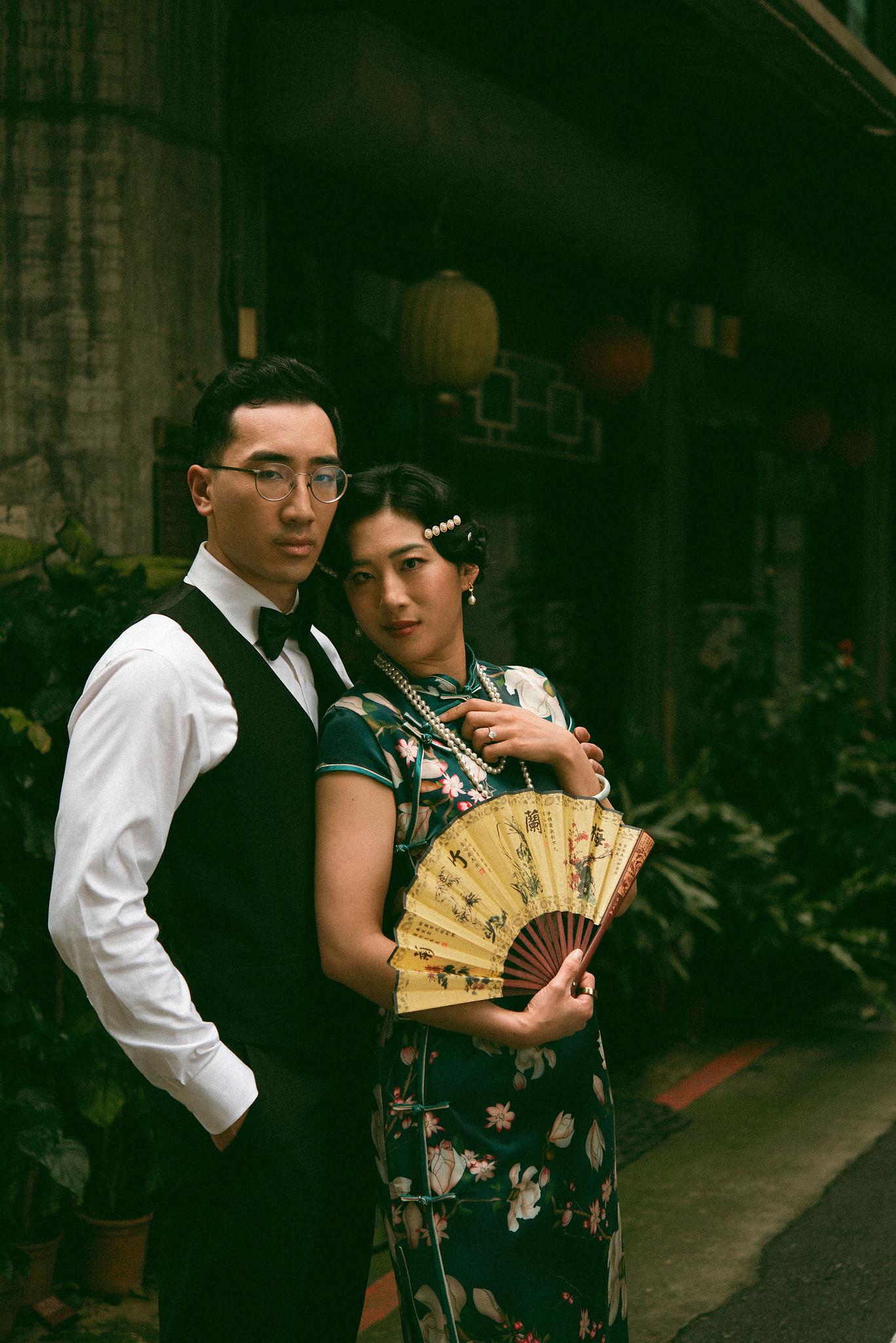 Taiwan Pre-Wedding Photoshoot | Cafe Chamber, Yangmingshan & Huaxi Street Night Market at Cafe Chamber pre-wedding photo