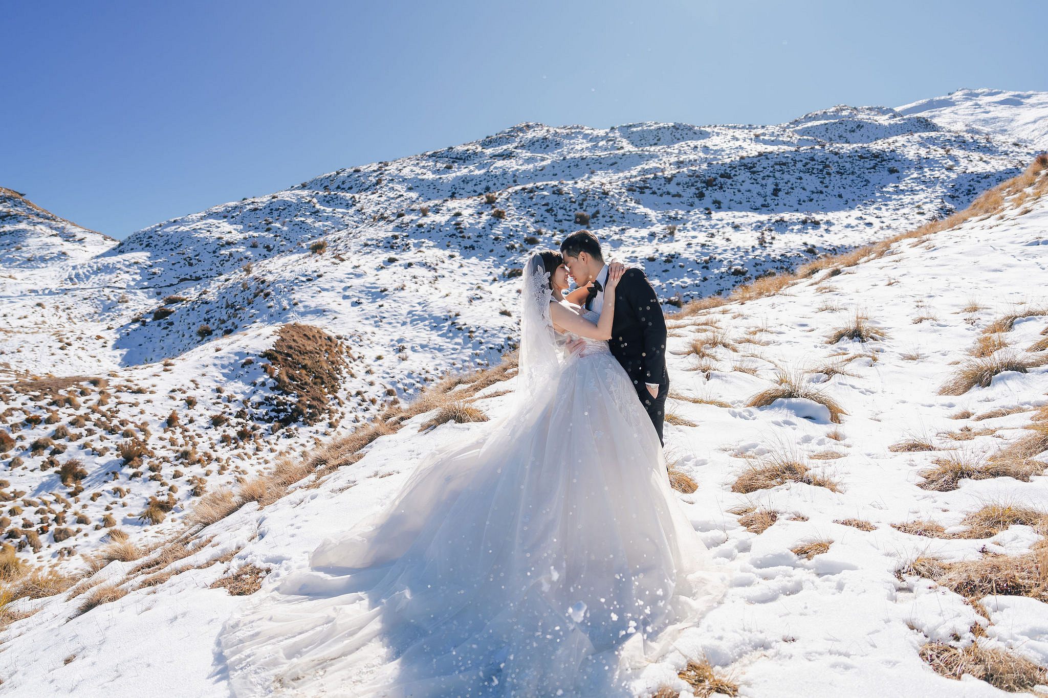 New Zealand Pre-Wedding Photoshoot | Coromandel Peak, Lake Wakatipu & Queenstown, Skippers Canyon, Lake Tekapo, Mount Cook National Park & Glacier at Skippers Canyon pre-wedding photo