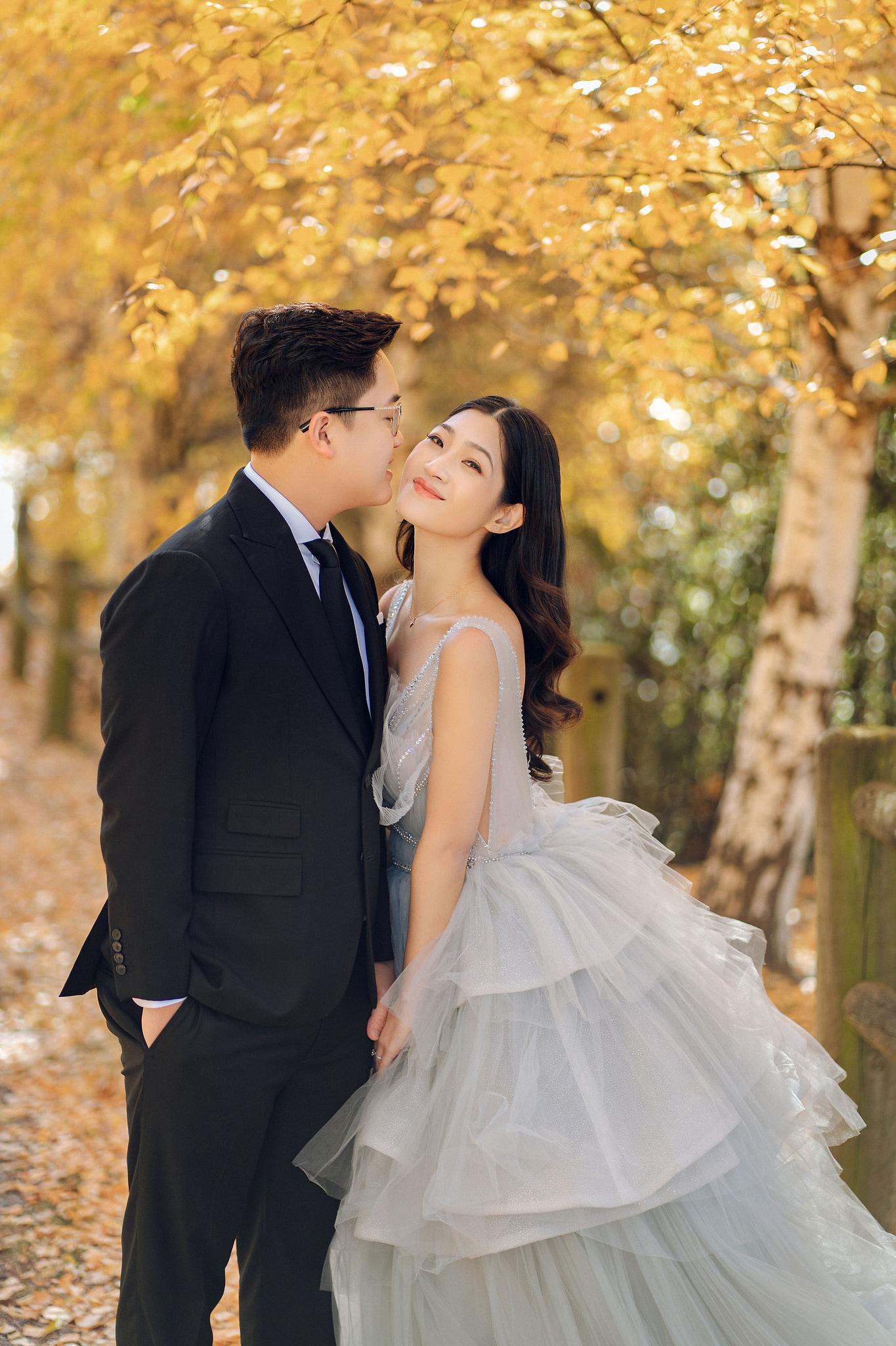 New Zealand Pre-Wedding Photoshoot | Arrowtown, Isobel Glacier, Alpaca Farm, Lake Tekapo & Mount Cook National Park at Arrowtown pre-wedding photo