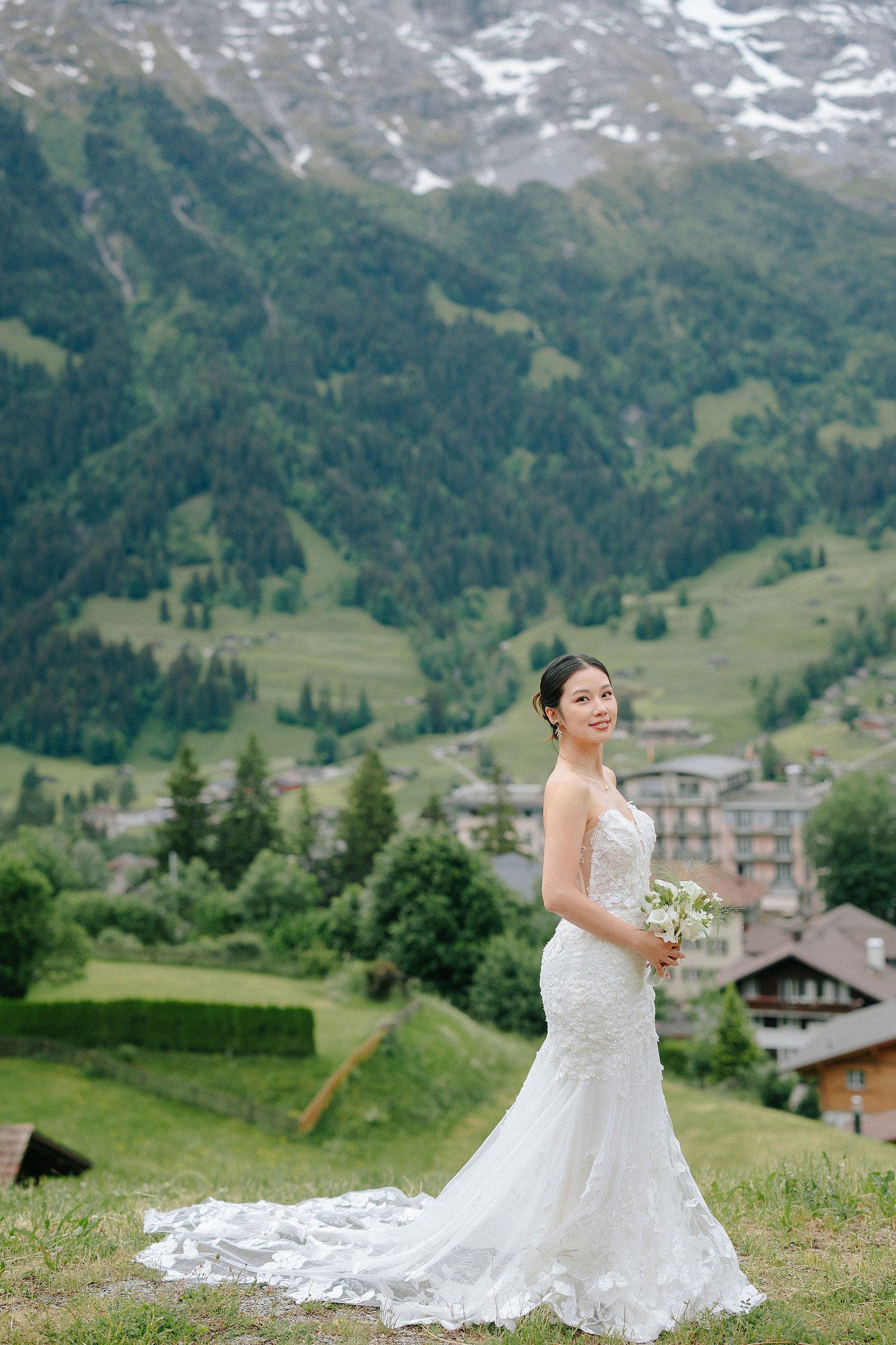 Switzerland Pre-Wedding Photoshoot | Grindelwald Village & Lauterbrunnen & Lake Lungern at Grindelwald Village pre-wedding photo