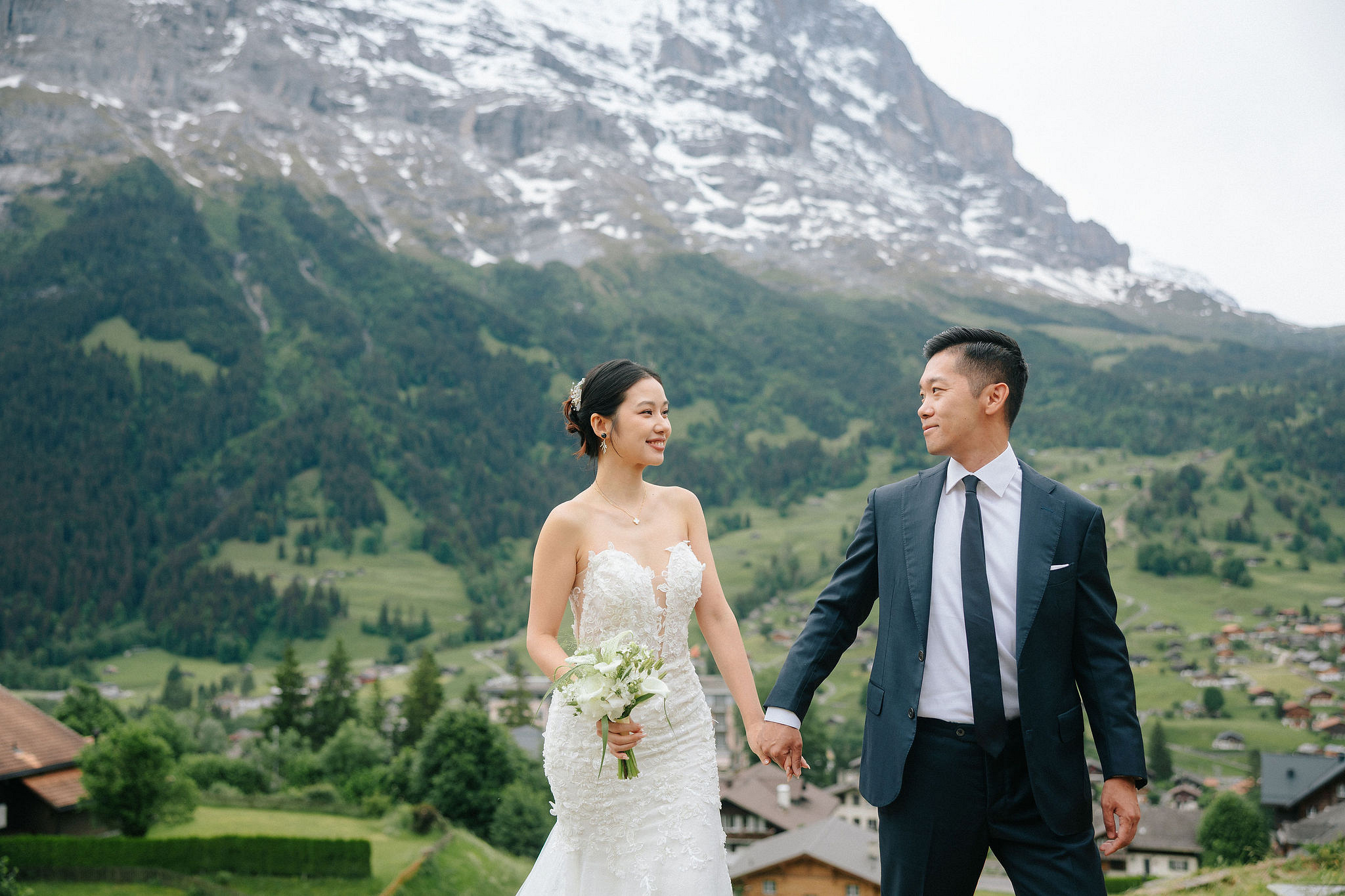 Switzerland Pre-Wedding Photoshoot | Grindelwald Village & Lauterbrunnen & Lake Lungern at Grindelwald Village pre-wedding photo