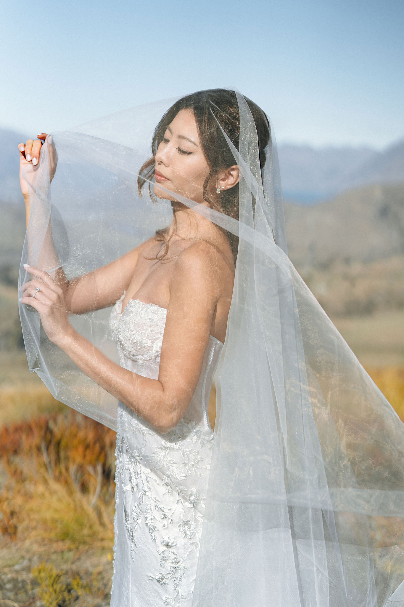 New Zealand Autumn Pre-Wedding Photoshoot Twin Peak Skippers Canyon Alpaca Farm Hilltop Cardrona Night Shoot Kombi Van at Skippers Canyon pre-wedding photo