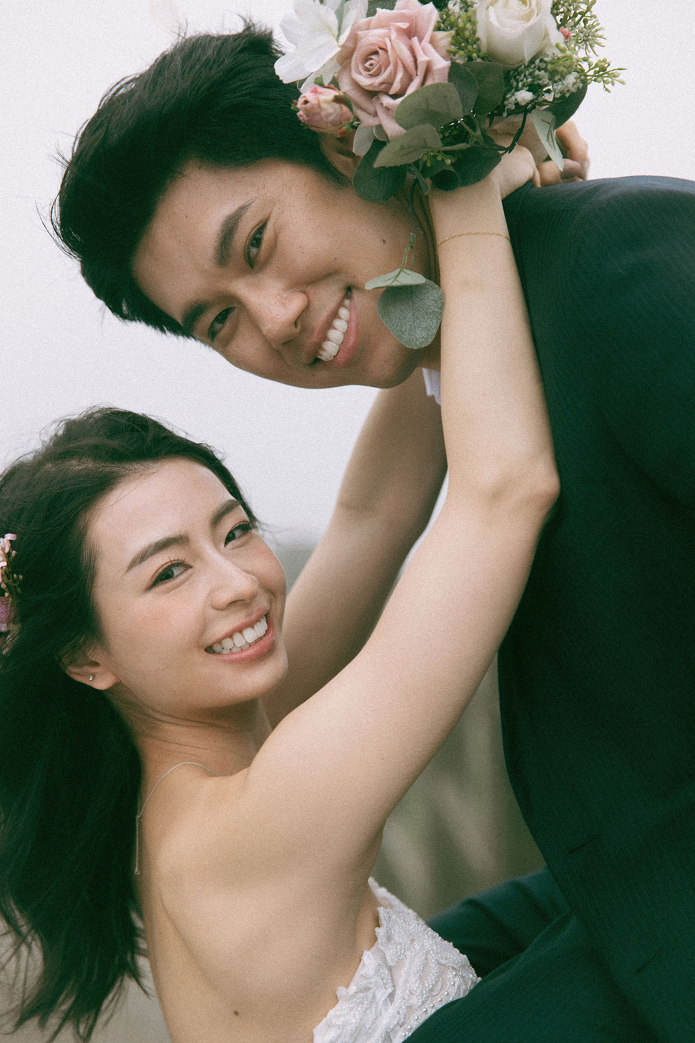 Taiwan Pre-Wedding Photoshoot Traditional Garden Qi Pao Experience Yangmingshan Vintage Night Market Shoot at Yang Ming Shan pre-wedding photo