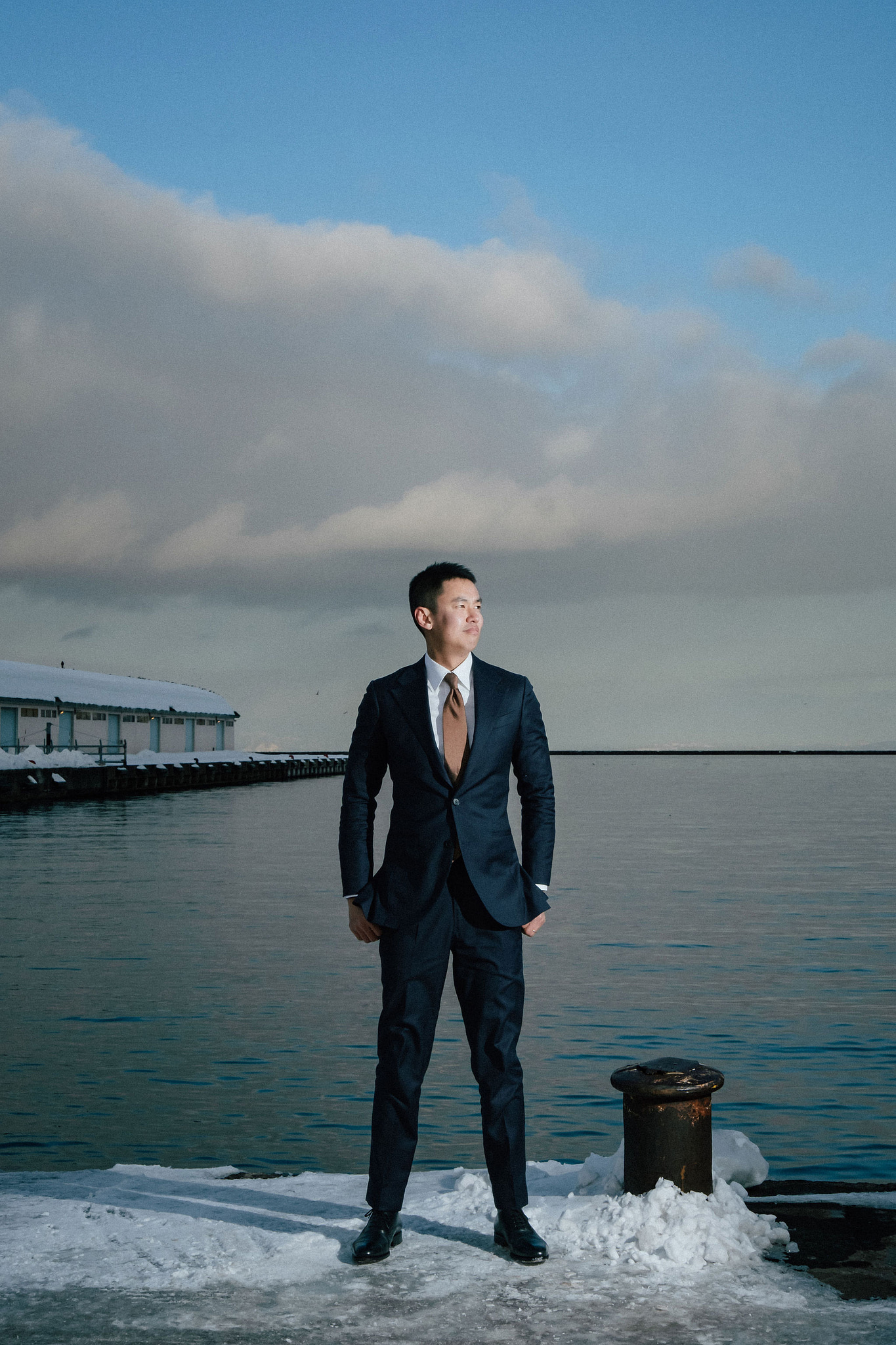 Hokkaido Pre-Wedding Photoshoot with Iyahiko Shrine, Nakajima Park, Moerenuma Park & Otaru Canal at Otaru Port pre-wedding photo