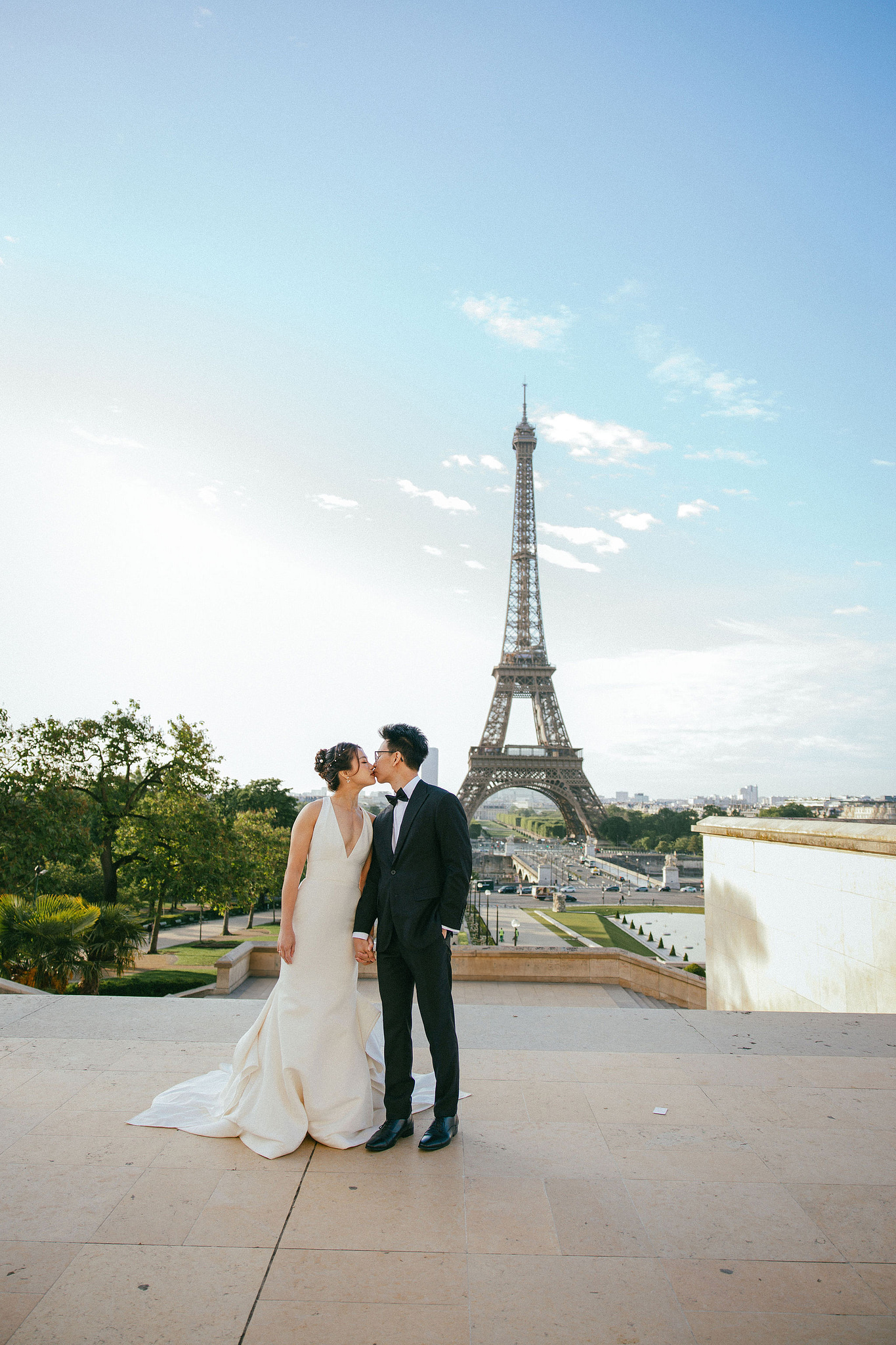 Paris Pre-Wedding Photoshoot | Place du Trocadéro, Luxembourg Gardens, Parisian Café, Louvre & Bir-Hakeim Bridge at Place du Trocadéro pre-wedding photo