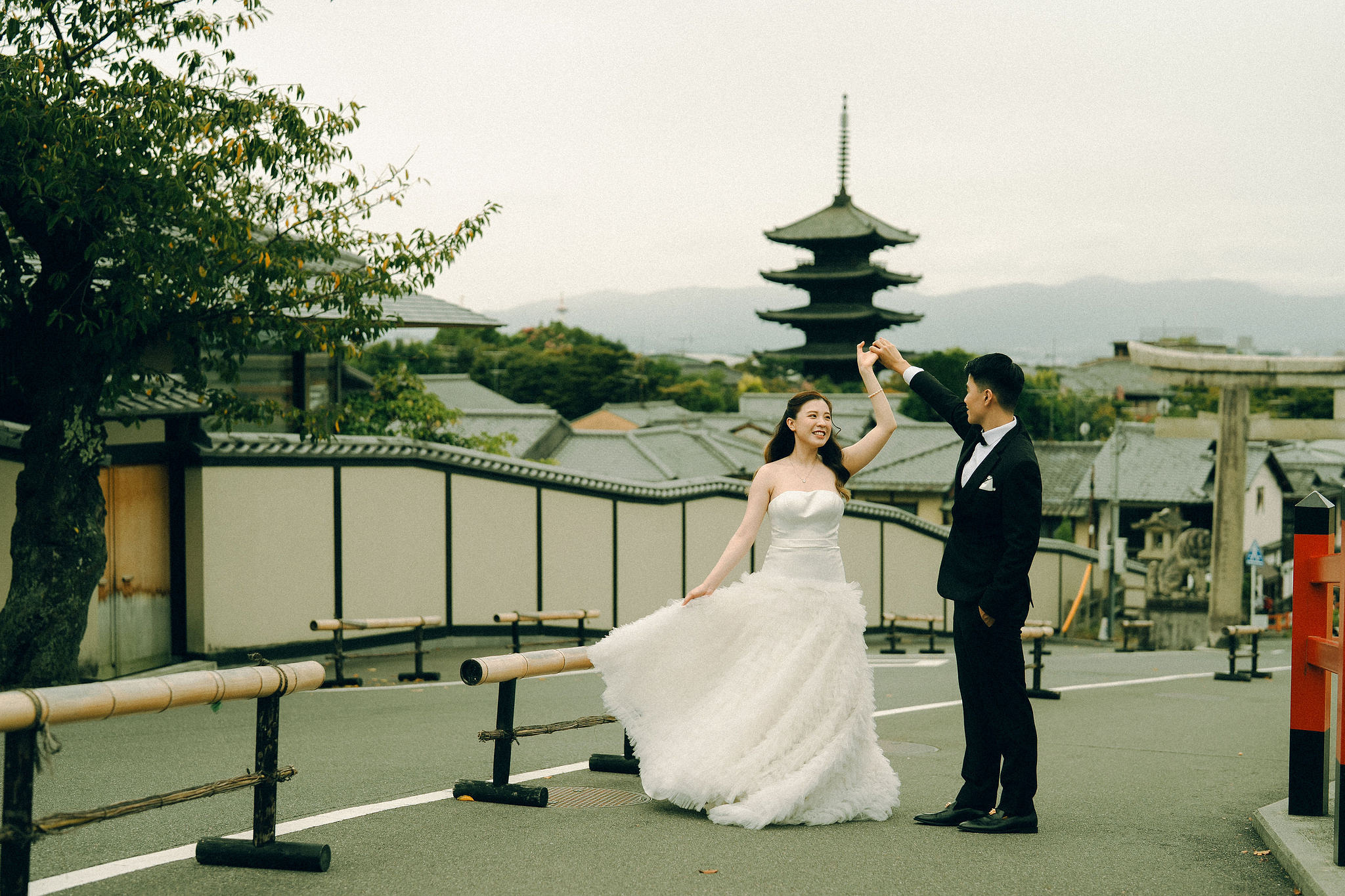 Kyoto Pre-Wedding Photoshoot | Fushimi Inari, Gion & Nara Park at Gion District & Historic Streets pre-wedding photo