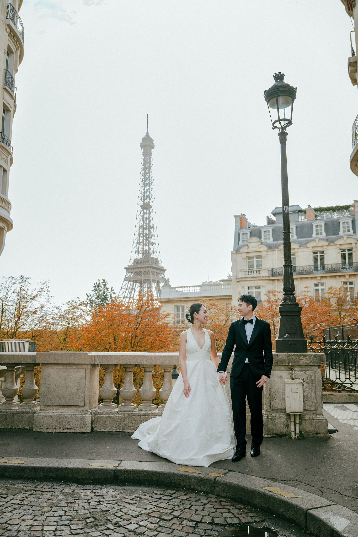 Paris Autumn Pre-Wedding Photoshoot | Place du Trocadéro, Port de Billy, Avenue de Camoëns, Louvre & Luxembourg Gardens at Avenue de Camoëns pre-wedding photo