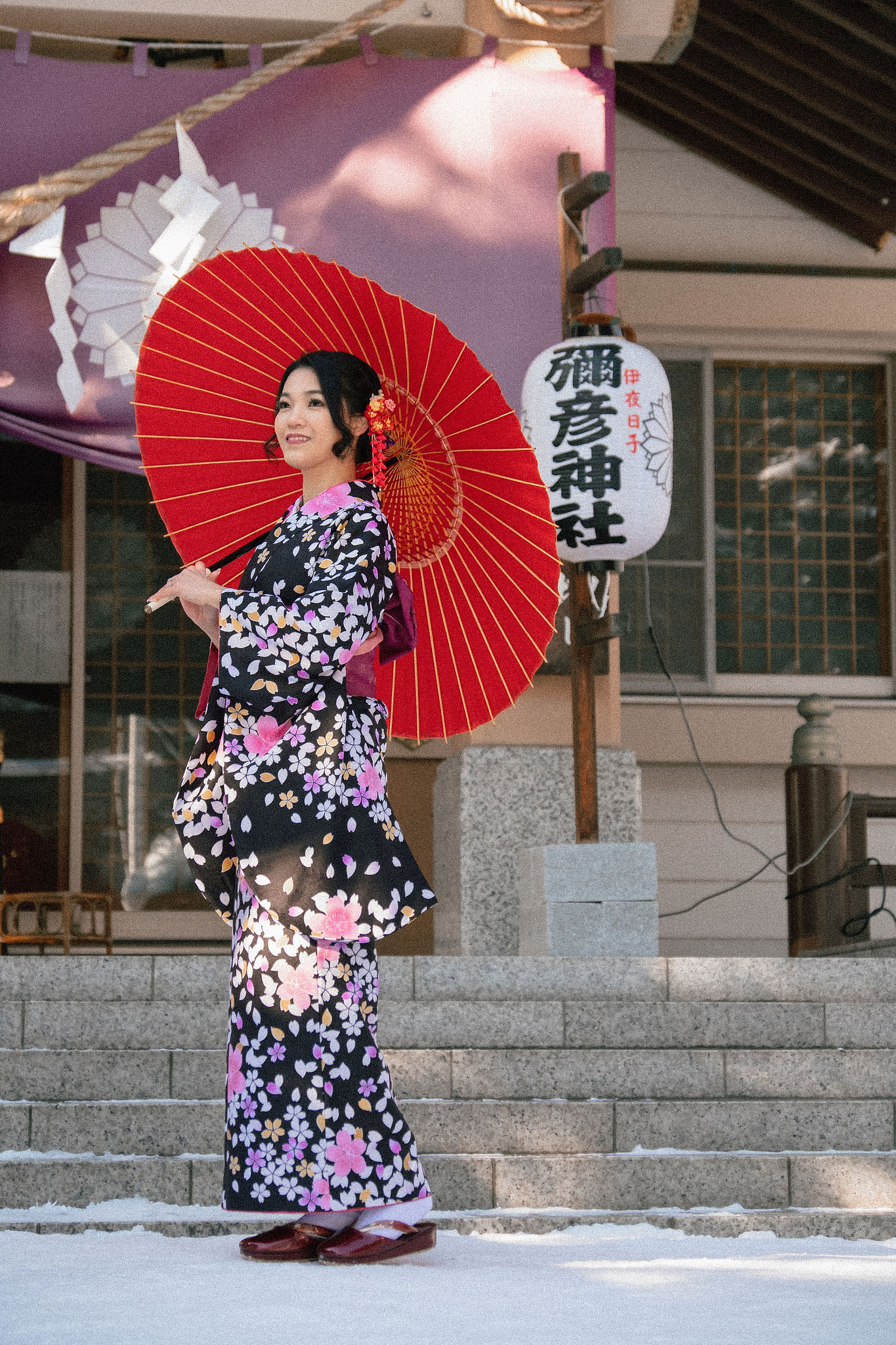Hokkaido Pre-Wedding Photoshoot with Iyahiko Shrine, Nakajima Park, Moerenuma Park & Otaru Canal at Yahiko Shrine pre-wedding photo