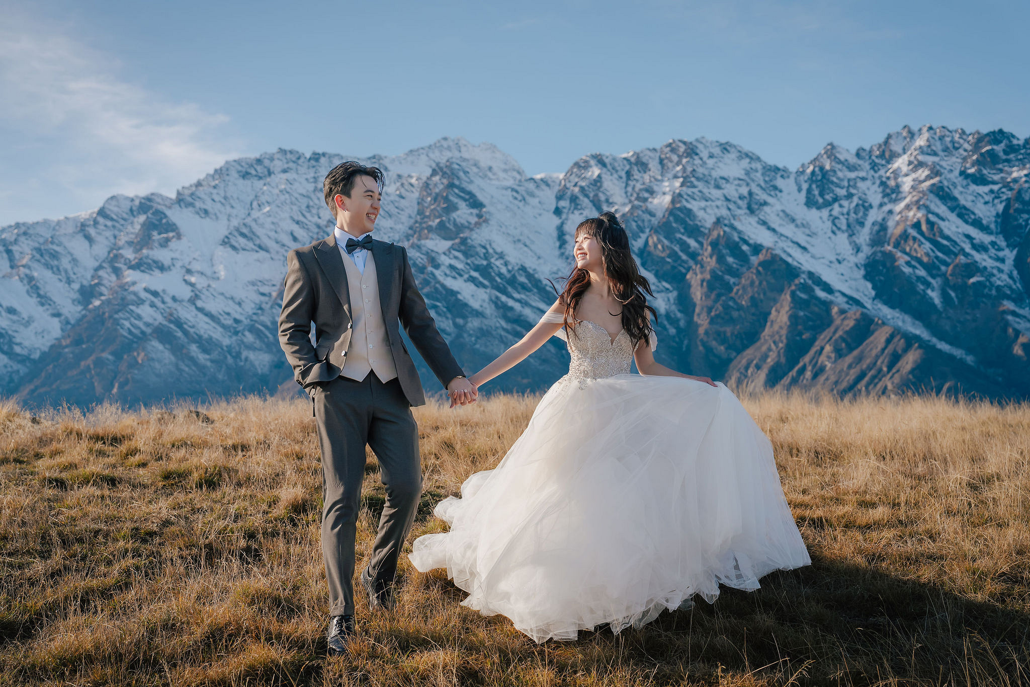 New Zealand Pre-Wedding Photoshoot | Lake Wakatipu, Fog Peak, Lake Tekapo, Glacier & Mount Cook National Park at Lake Wakatipu pre-wedding photo