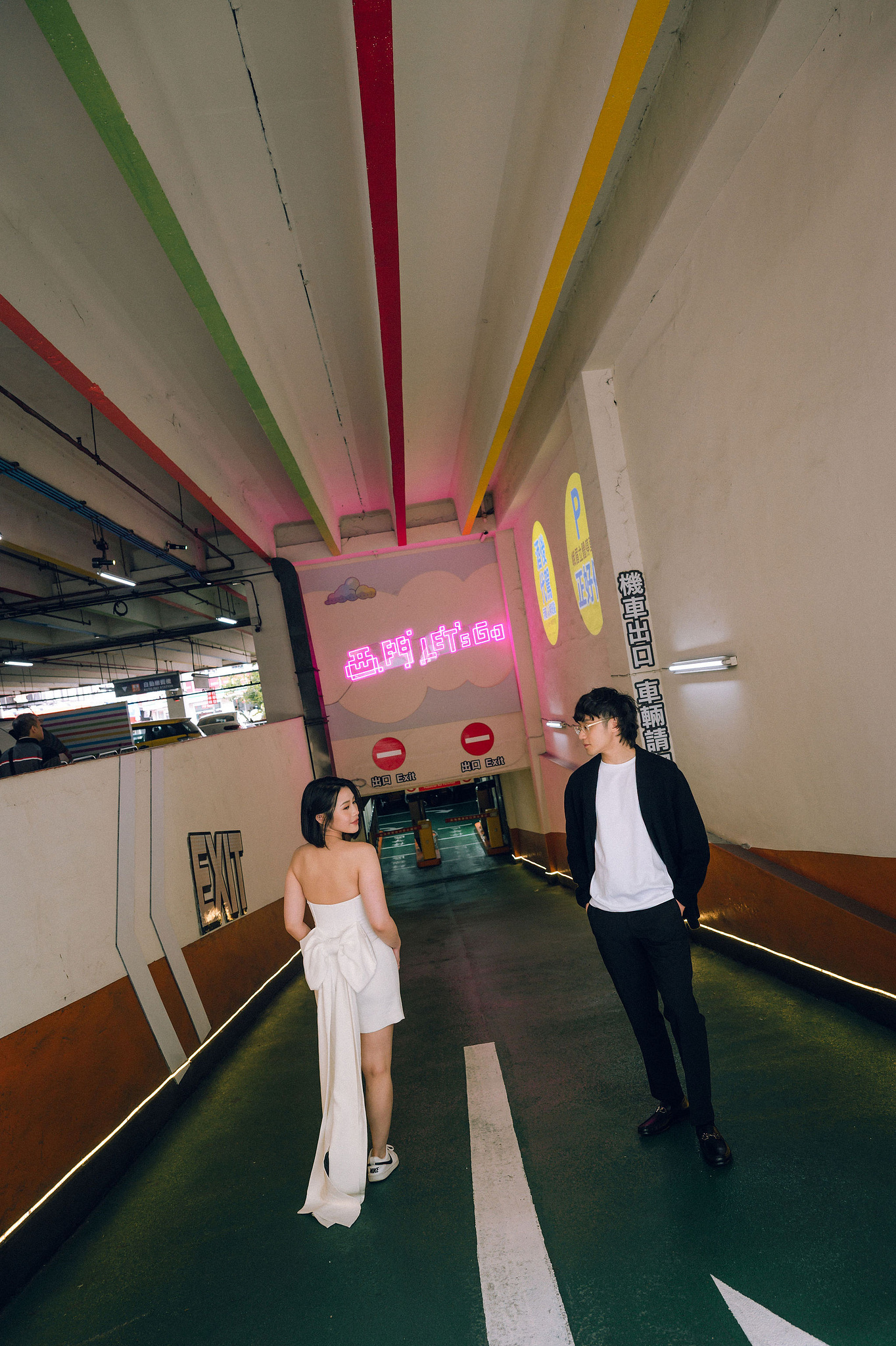 Taiwan Pre-Wedding Photoshoot | Ximending, Lengshuikeng & Jiufen at Ximending pre-wedding photo