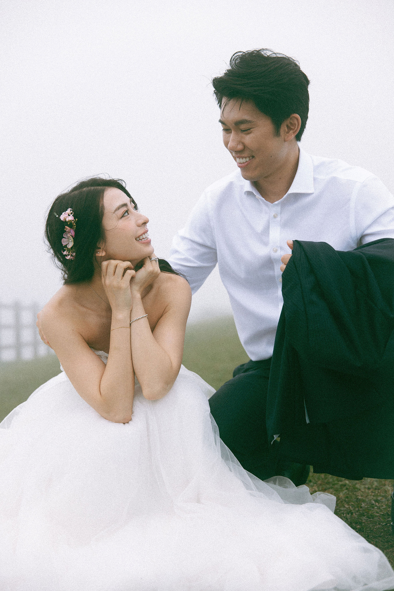 Taiwan Pre-Wedding Photoshoot Traditional Garden Qi Pao Experience Yangmingshan Vintage Night Market Shoot at Yang Ming Shan pre-wedding photo