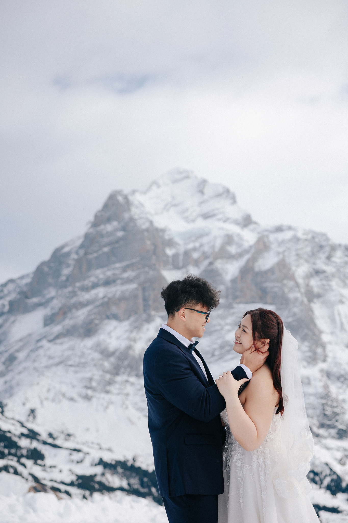 Switzerland Pre-Wedding Photoshoot | Lauterbrunnen, Grindelwald First & Lake Brienz at Grindelwald First pre-wedding photo