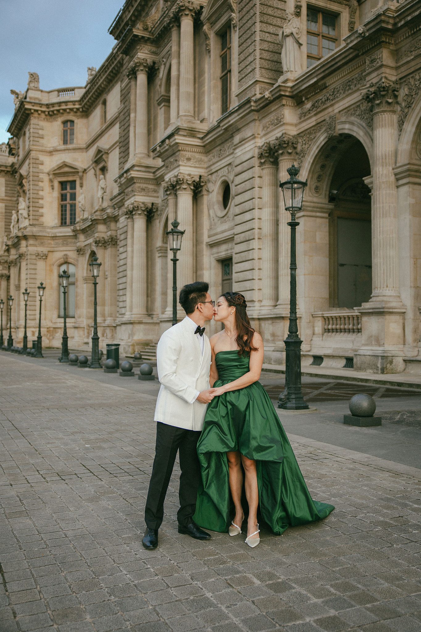 Paris Pre-Wedding Photoshoot | Place du Trocadéro, Luxembourg Gardens, Parisian Café, Louvre & Bir-Hakeim Bridge at Louvre pre-wedding photo
