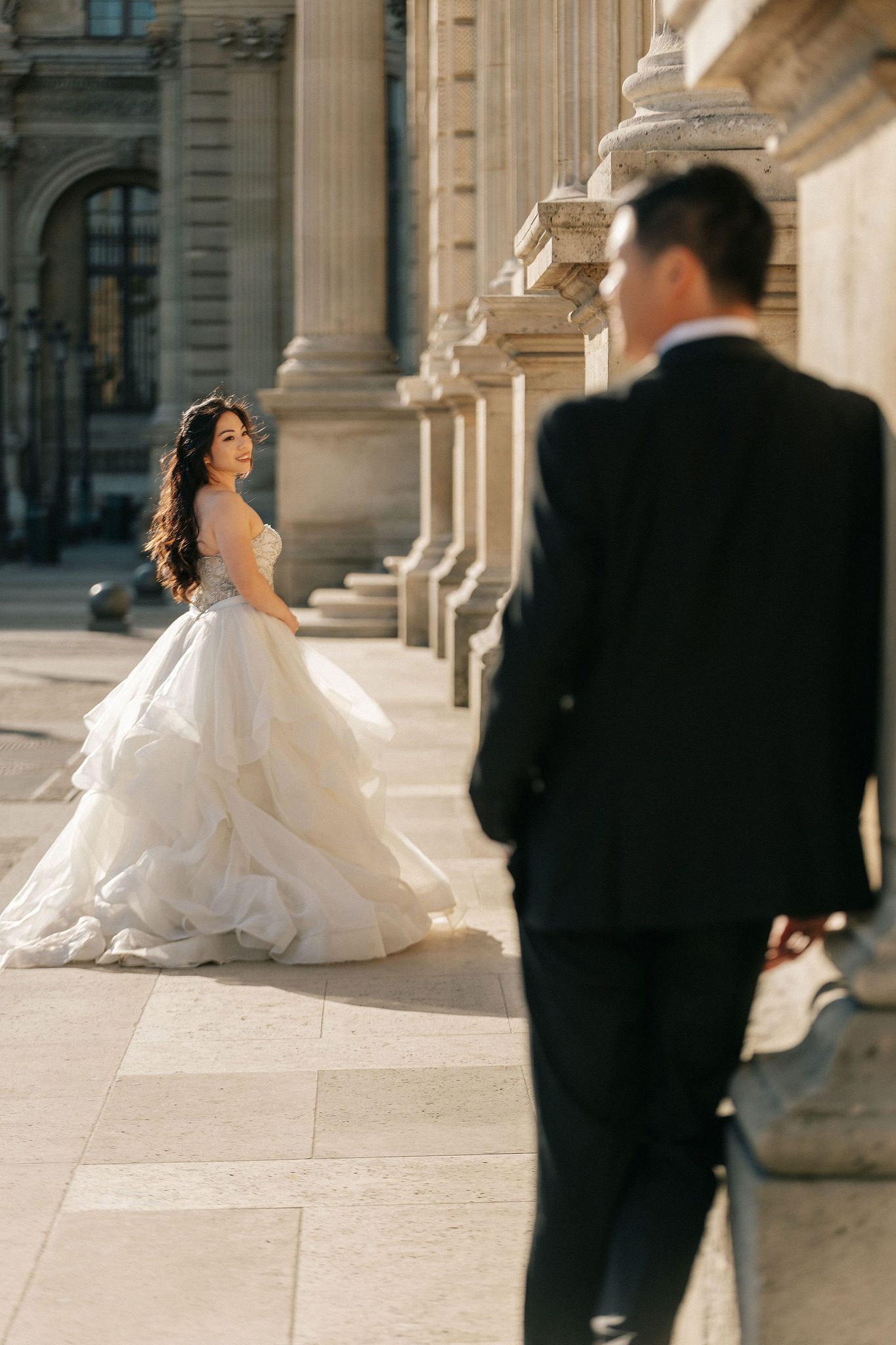 Paris Pre-Wedding Photoshoot | Place du Trocadéro, Port Debilly, Louvre, Parisian Streets & Bir-Hakeim Bridge at Louvre pre-wedding photo