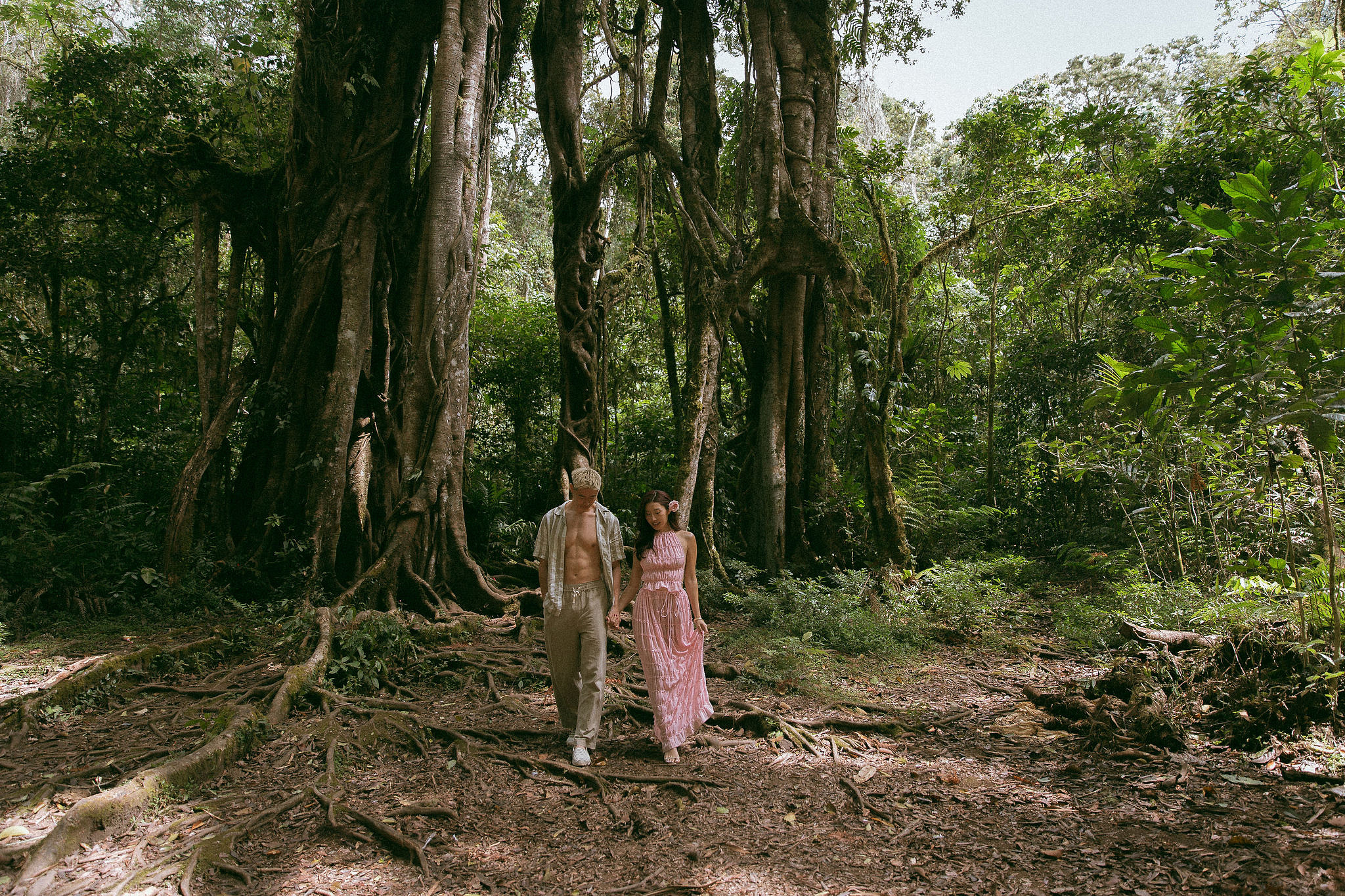 Bali Pre-Wedding Photoshoot | Lake Tamblingan, Kebun Raya Botanic Gardens & Blangsinga Waterfall at Botanic Gardens pre-wedding photo