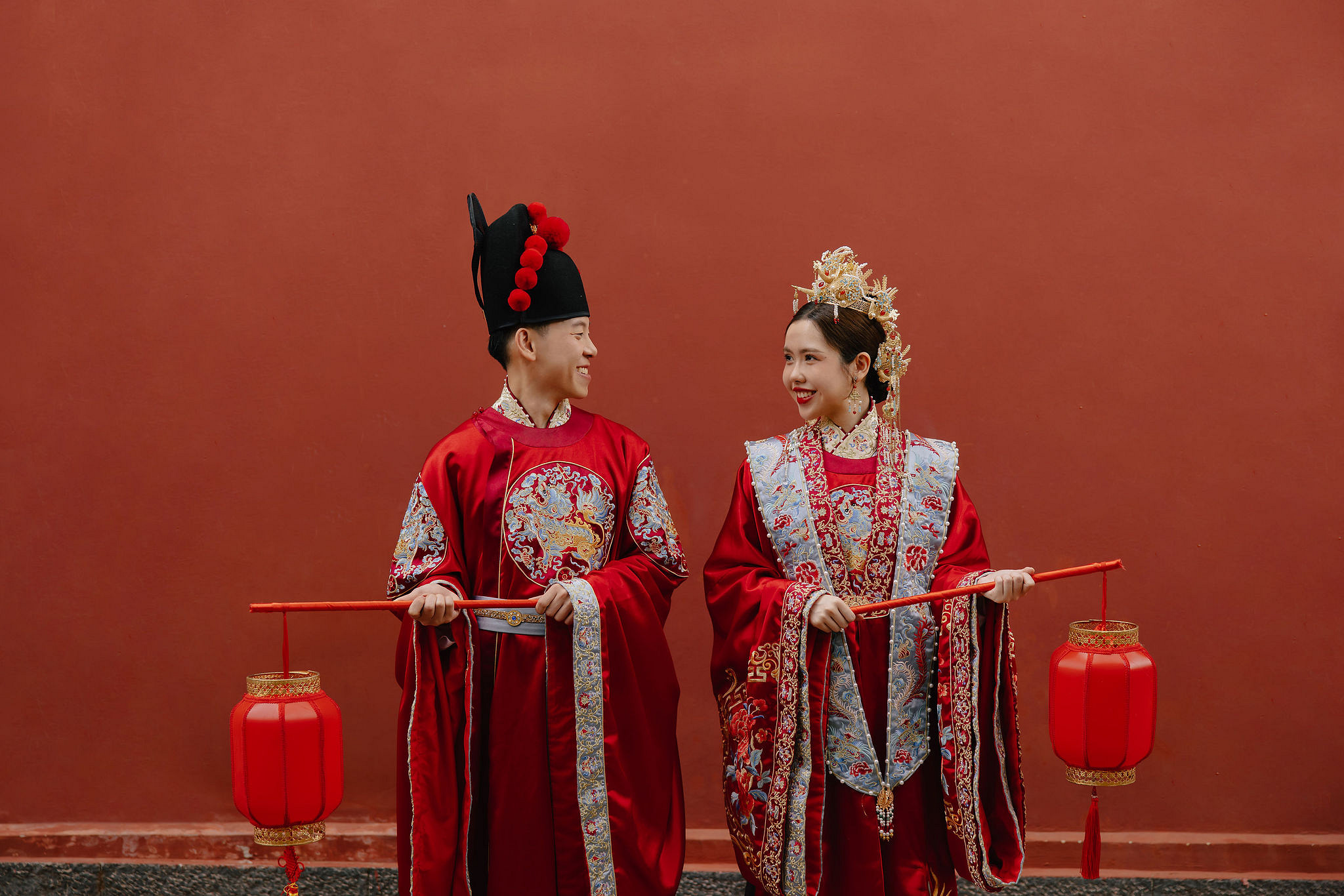 Yunnan Pre-Wedding Photoshoot Lijiang Dragon Jade Mountain Tribal Experience Ancient Town Hanfu at Yunnan Ancient Town pre-wedding photo