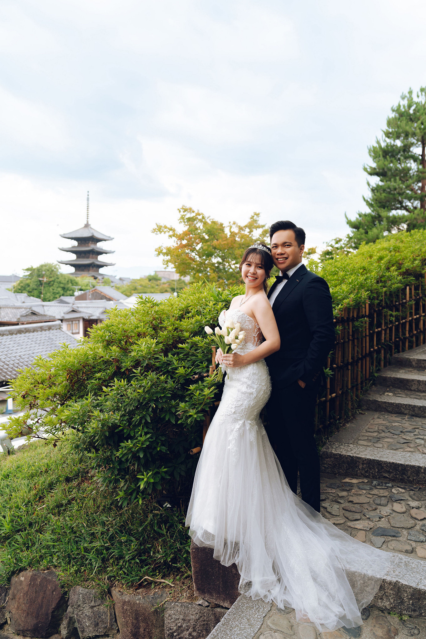 Kyoto Pre-Wedding Photoshoot | Gion Streets, Higashiyama & Nara Park at Higashiyama Roads & Pagoda View pre-wedding photo