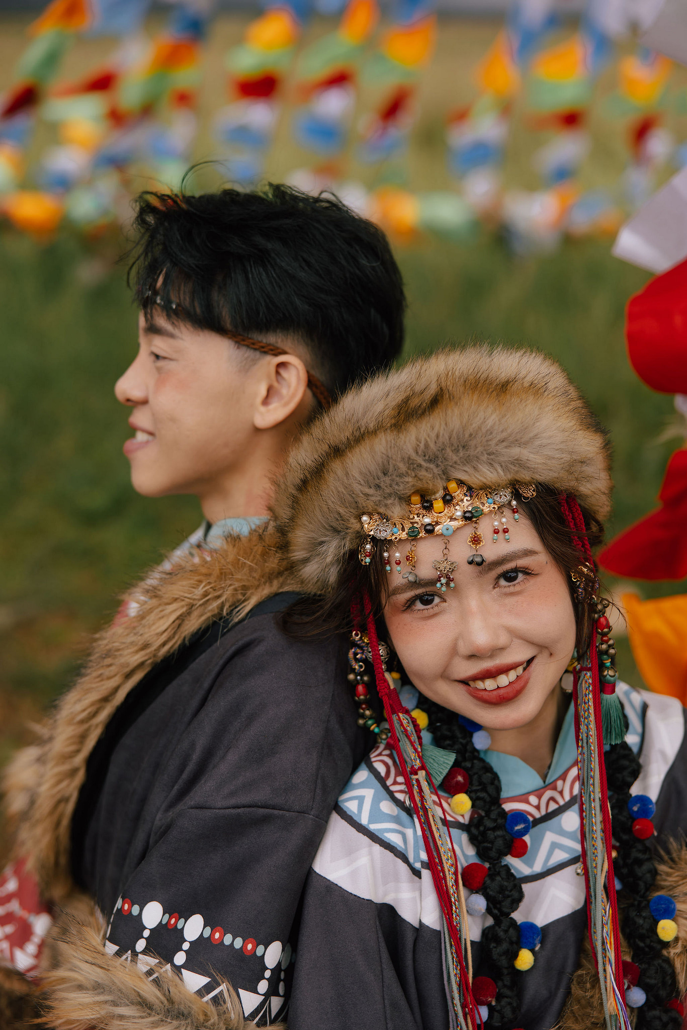 Yunnan Pre-Wedding Photoshoot Lijiang Dragon Jade Mountain Tribal Experience Ancient Town Hanfu at Yunnan Highland Pastures pre-wedding photo