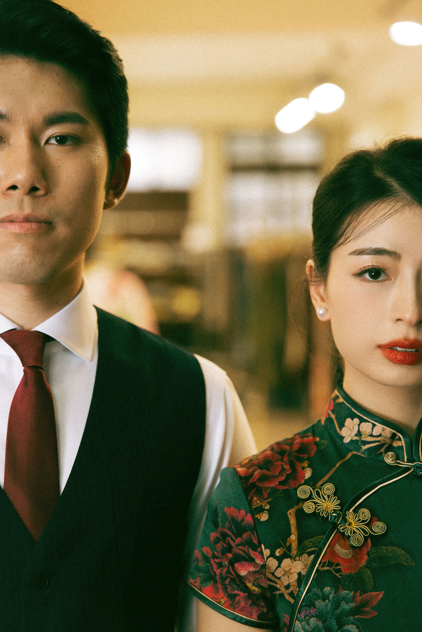 Taiwan Pre-Wedding Photoshoot Traditional Garden Qi Pao Experience Yangmingshan Vintage Night Market Shoot at Historic Garden pre-wedding photo