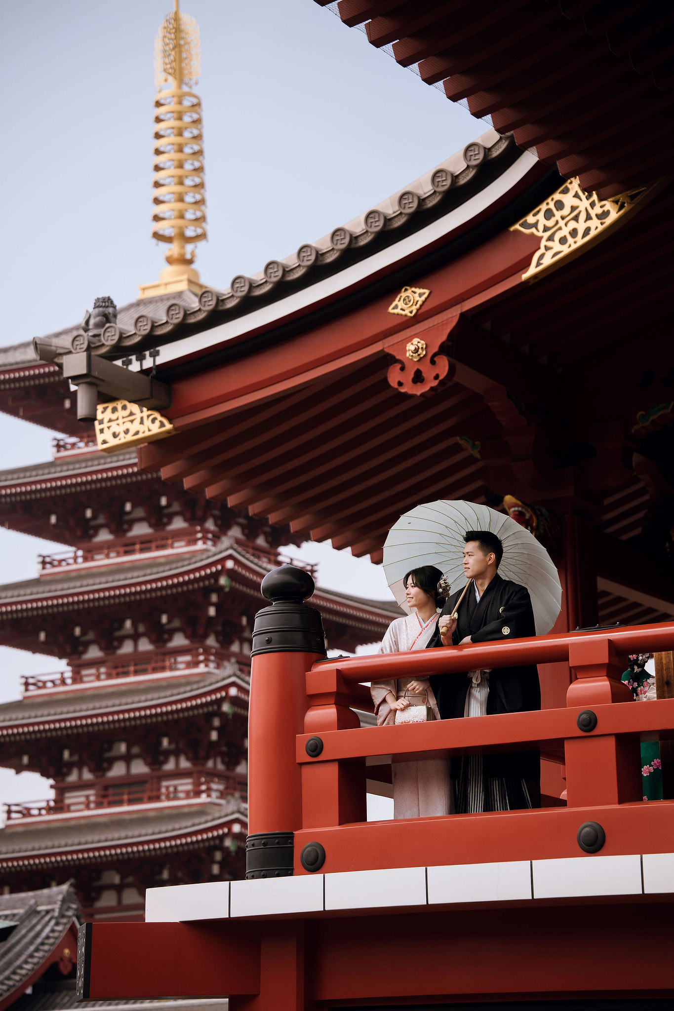 Tokyo & Mt Fuji Pre-Wedding Photoshoot | Senso-Ji Temple, Tokyo Park & Lake Kawaguchiko at Senso-Ji Temple pre-wedding photo