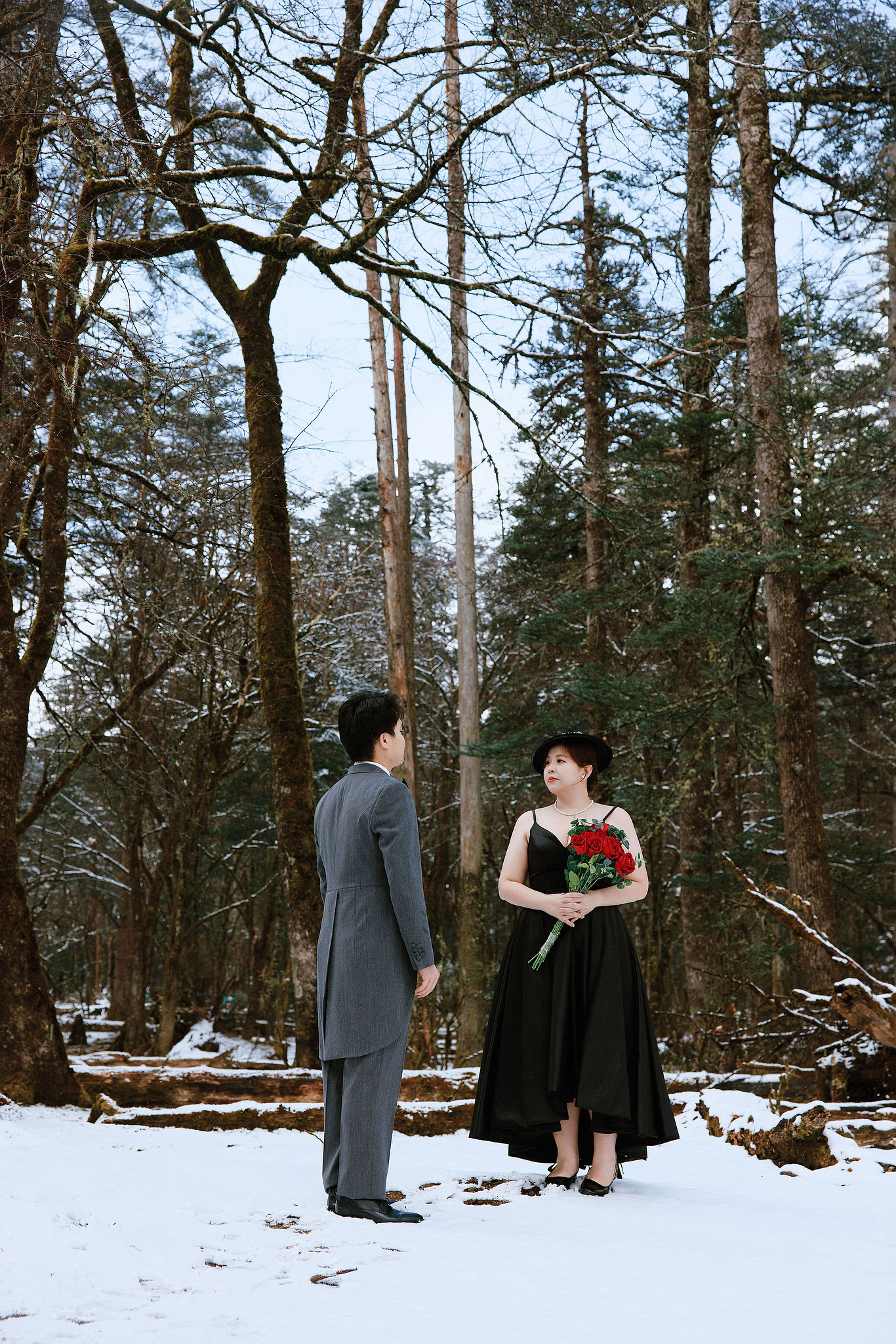 Lijiang Pre-Wedding Photoshoot | Spruce Meadow, Blue Moon Valley & Alpine Lake at Spruce Meadow pre-wedding photo