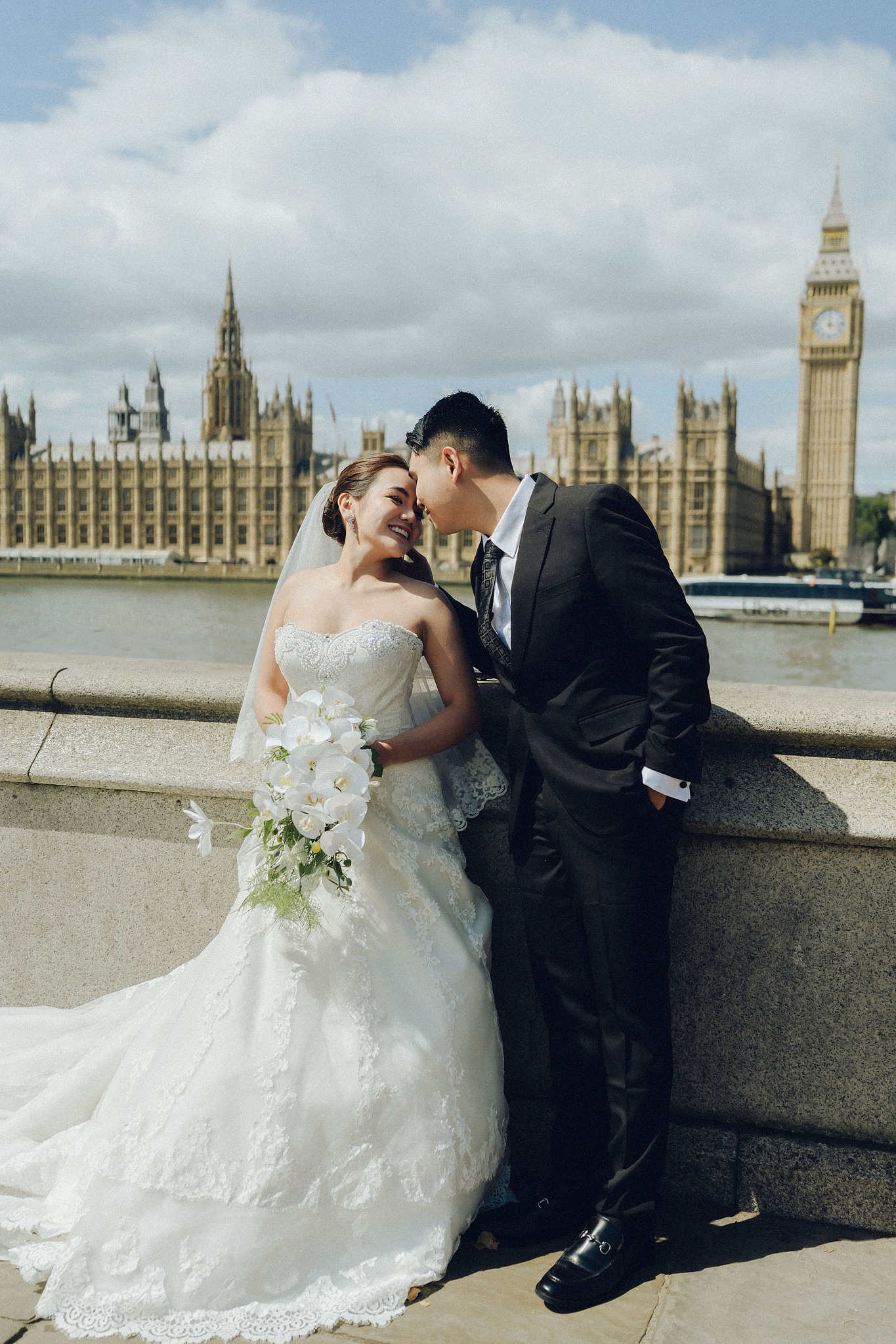 London Pre-Wedding Photoshoot | Westminster, St. Paul’s Cathedral & London Streets at Westminster pre-wedding photo
