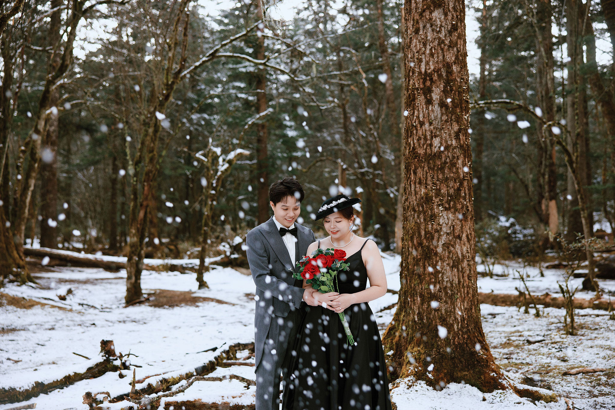 Lijiang Pre-Wedding Photoshoot | Spruce Meadow, Blue Moon Valley & Alpine Lake at Spruce Meadow pre-wedding photo